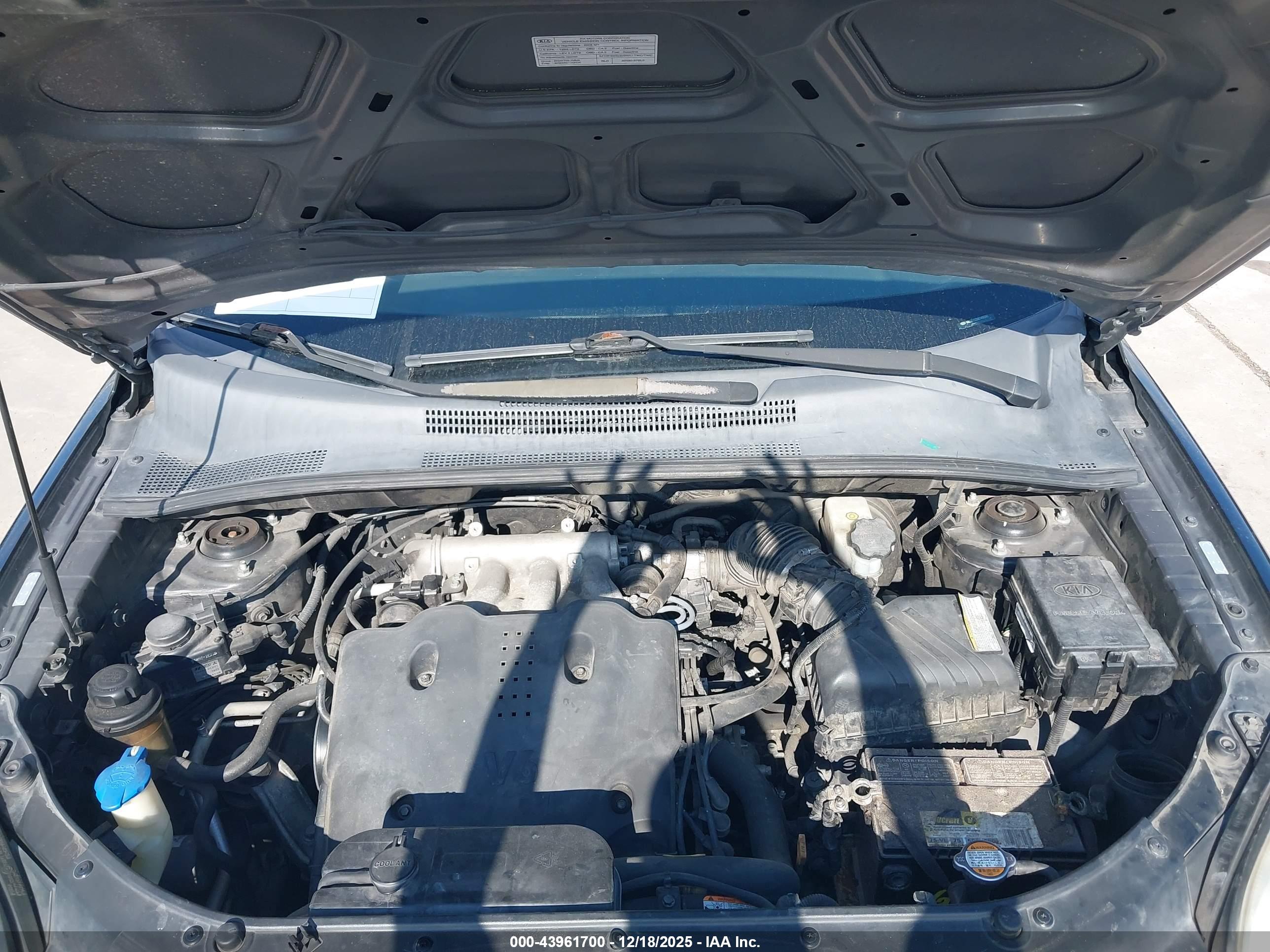 KIA SPORTAGE image 10