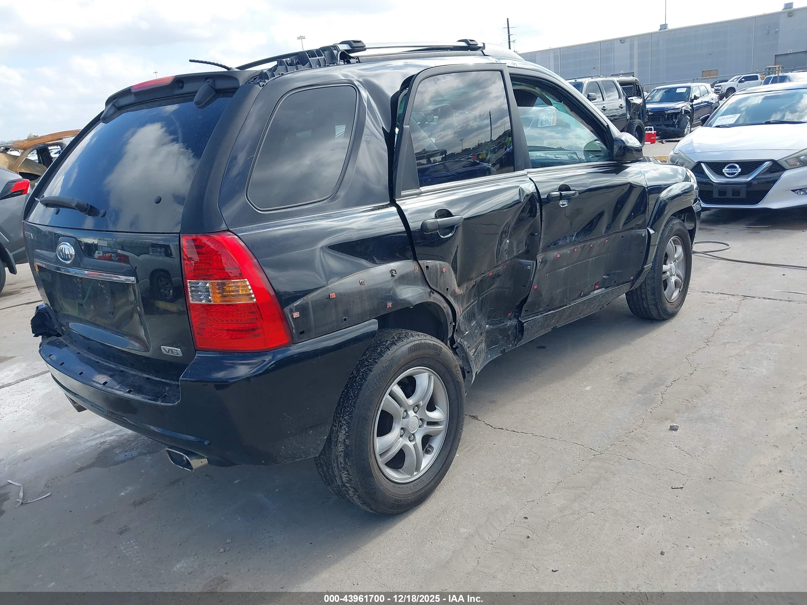 KIA SPORTAGE image 4