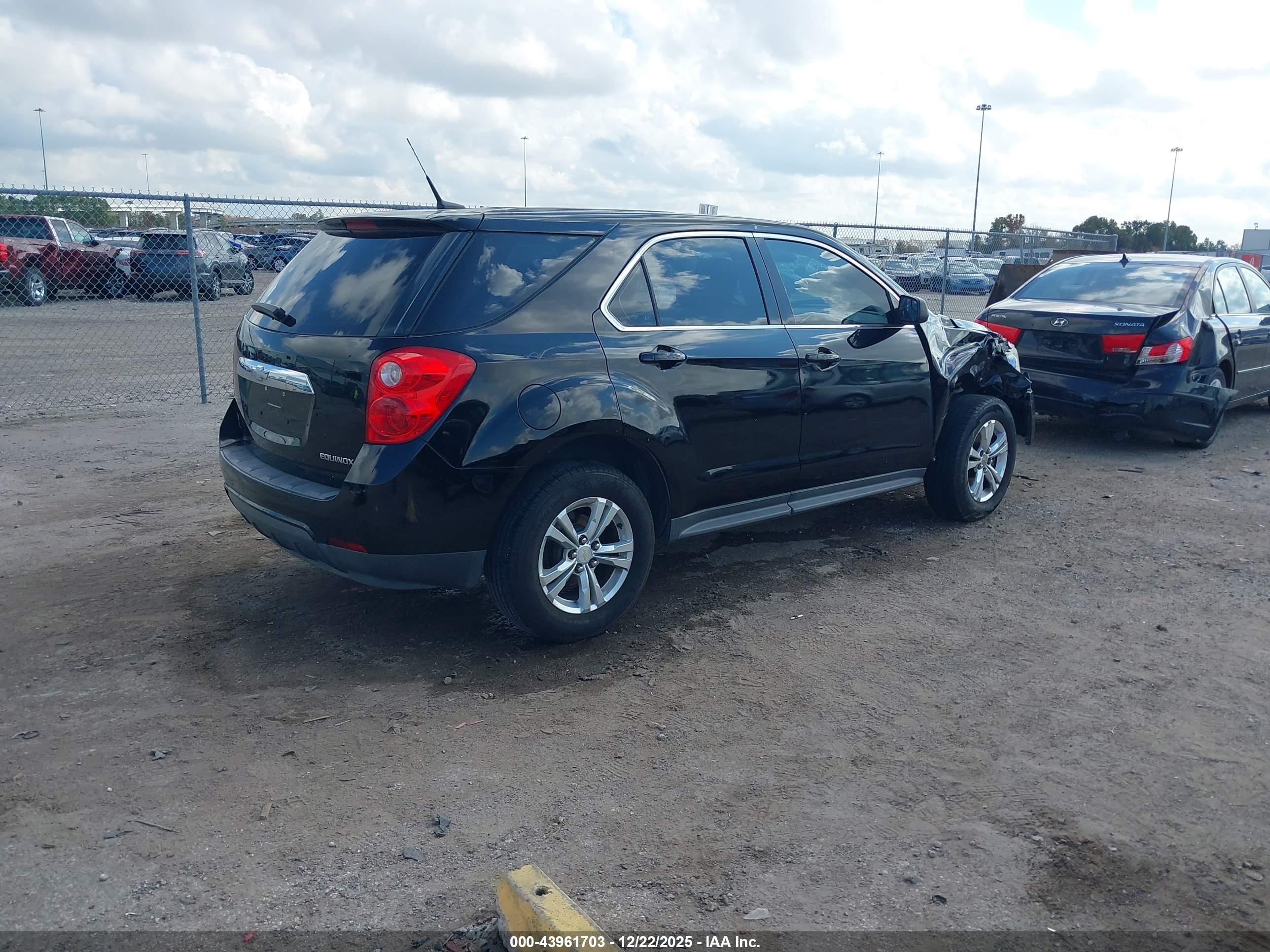 CHEVROLET EQUINOX image 4