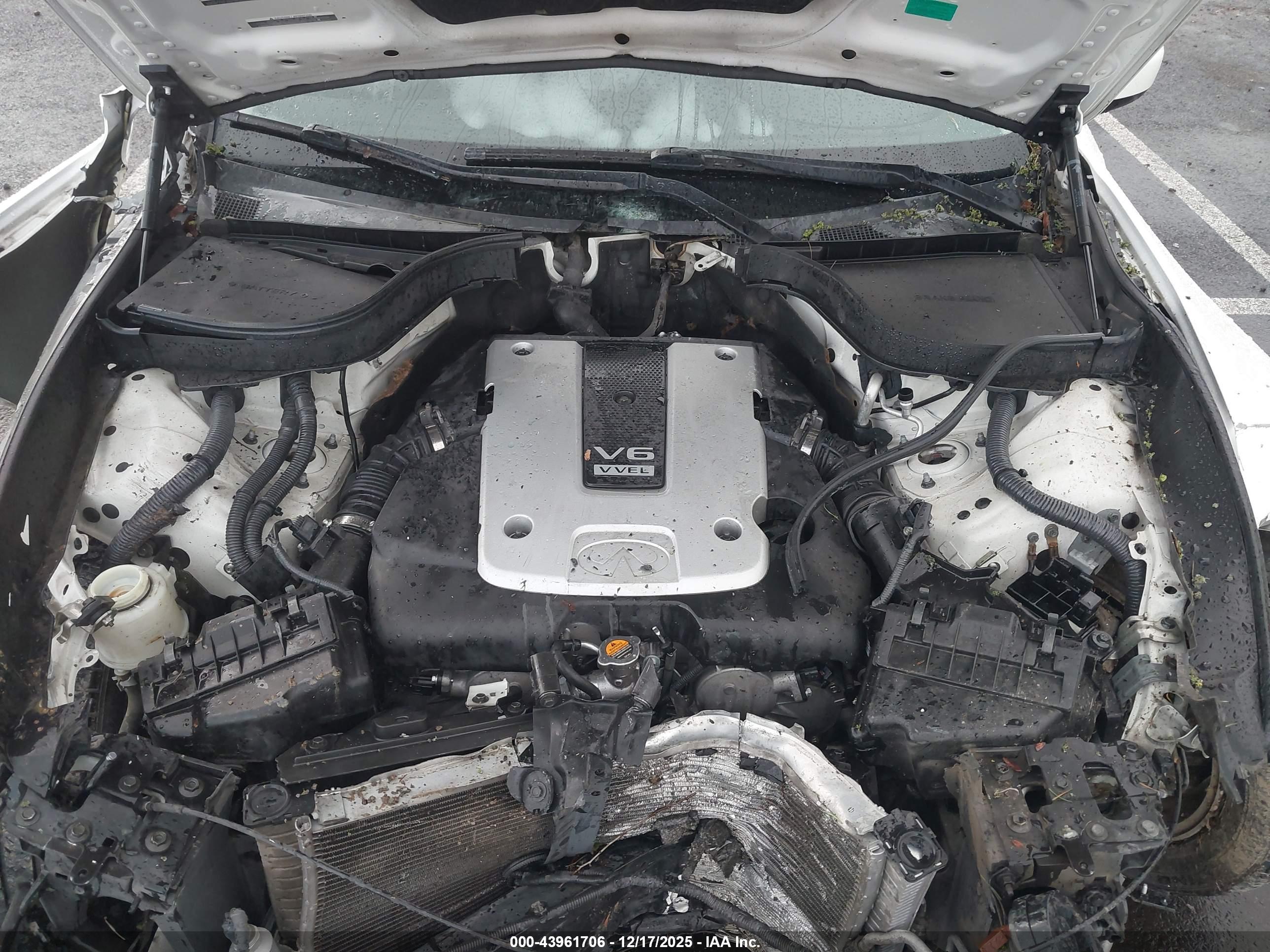 INFINITI G37 image 10