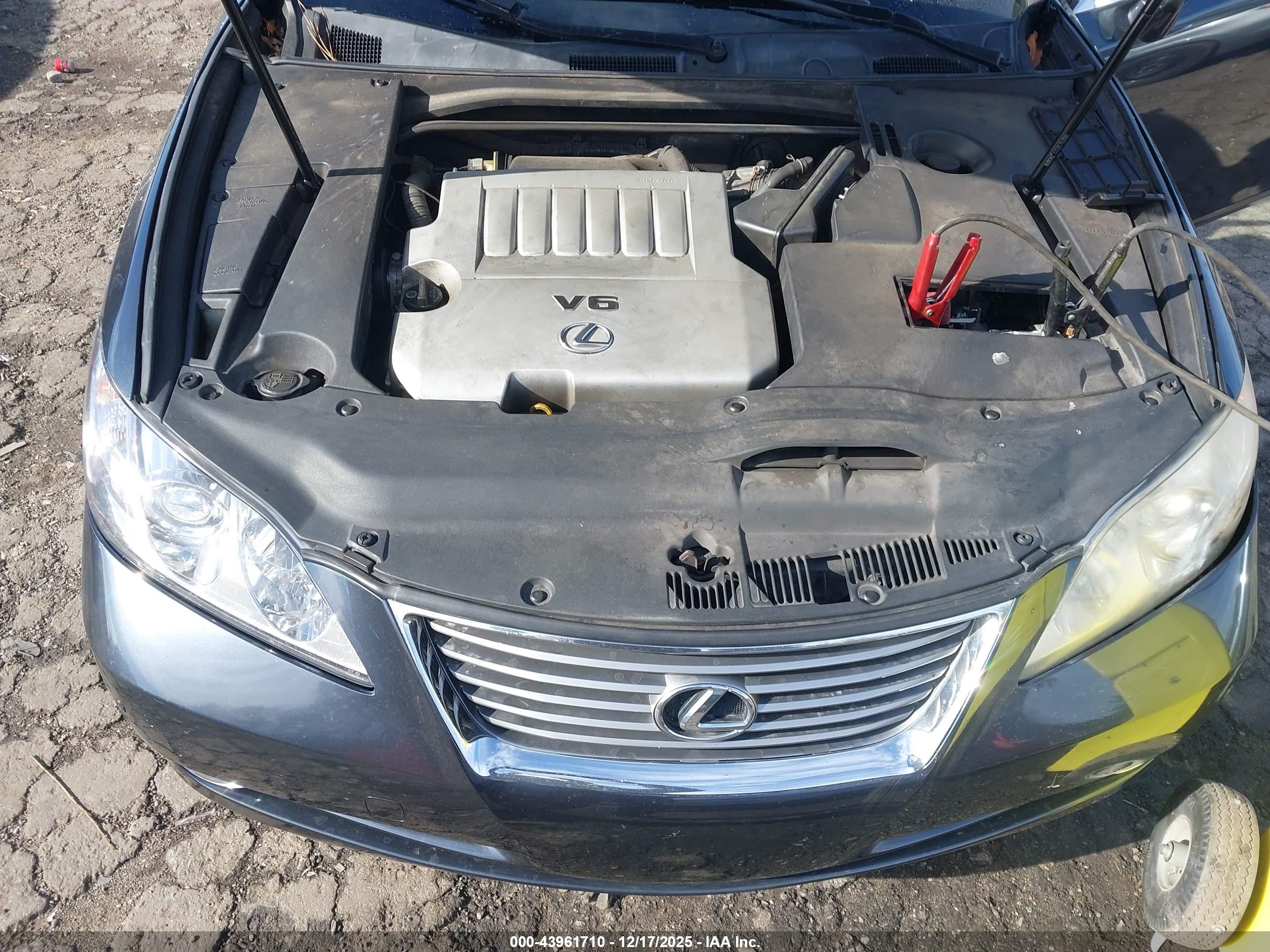 LEXUS ES image 10