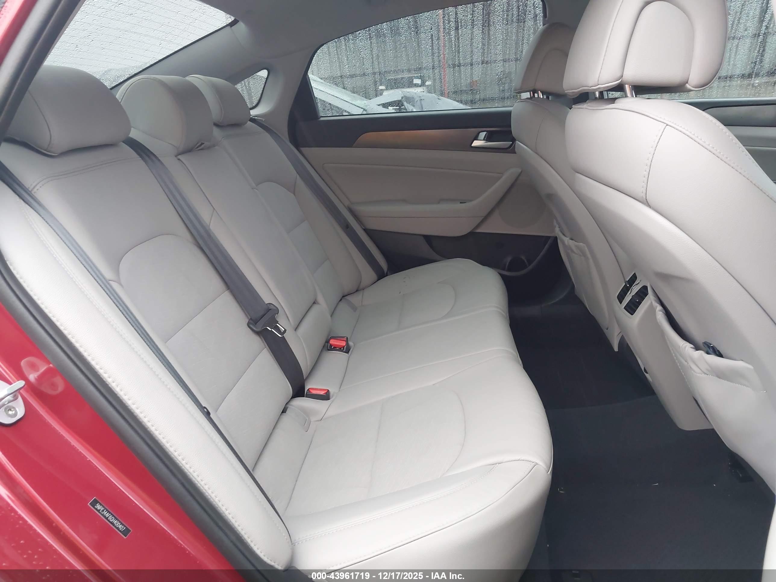 HYUNDAI SONATA image 8