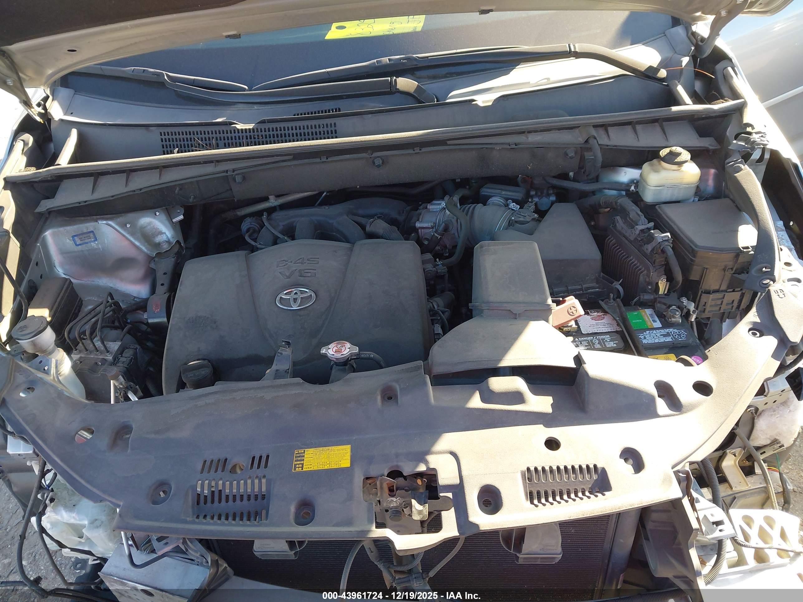 TOYOTA HIGHLANDER image 10