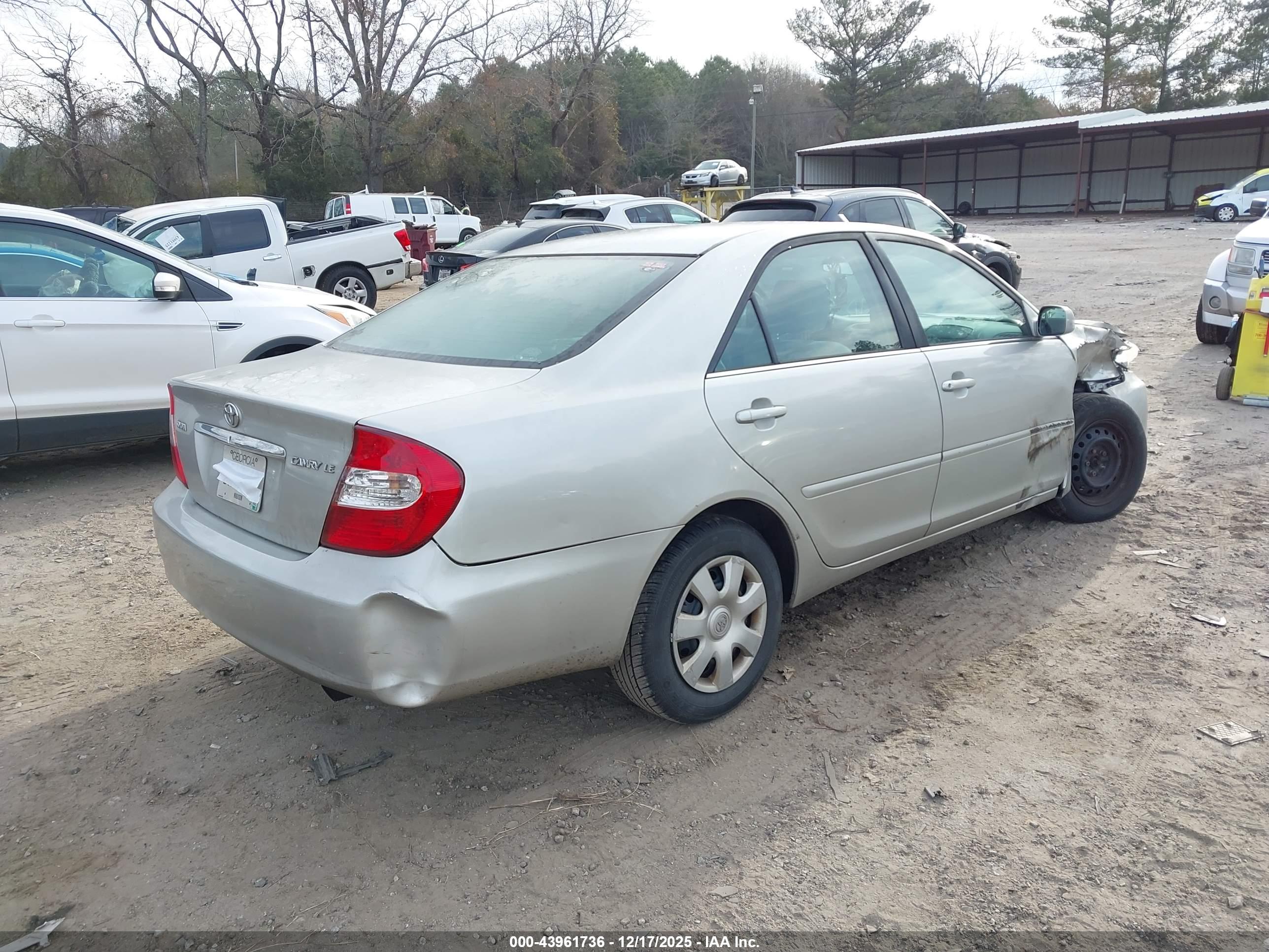 TOYOTA CAMRY image 4