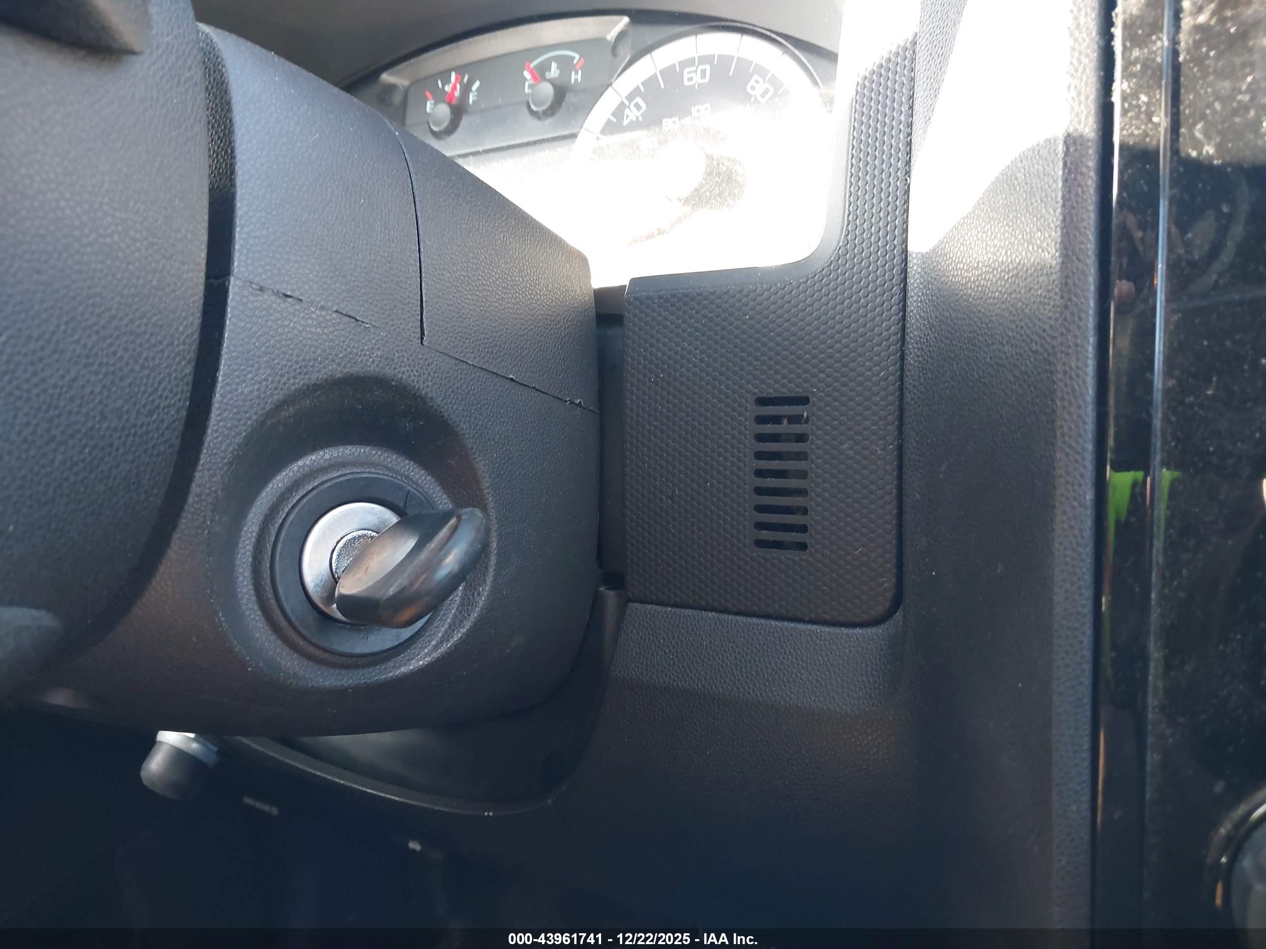 FORD ESCAPE image 11