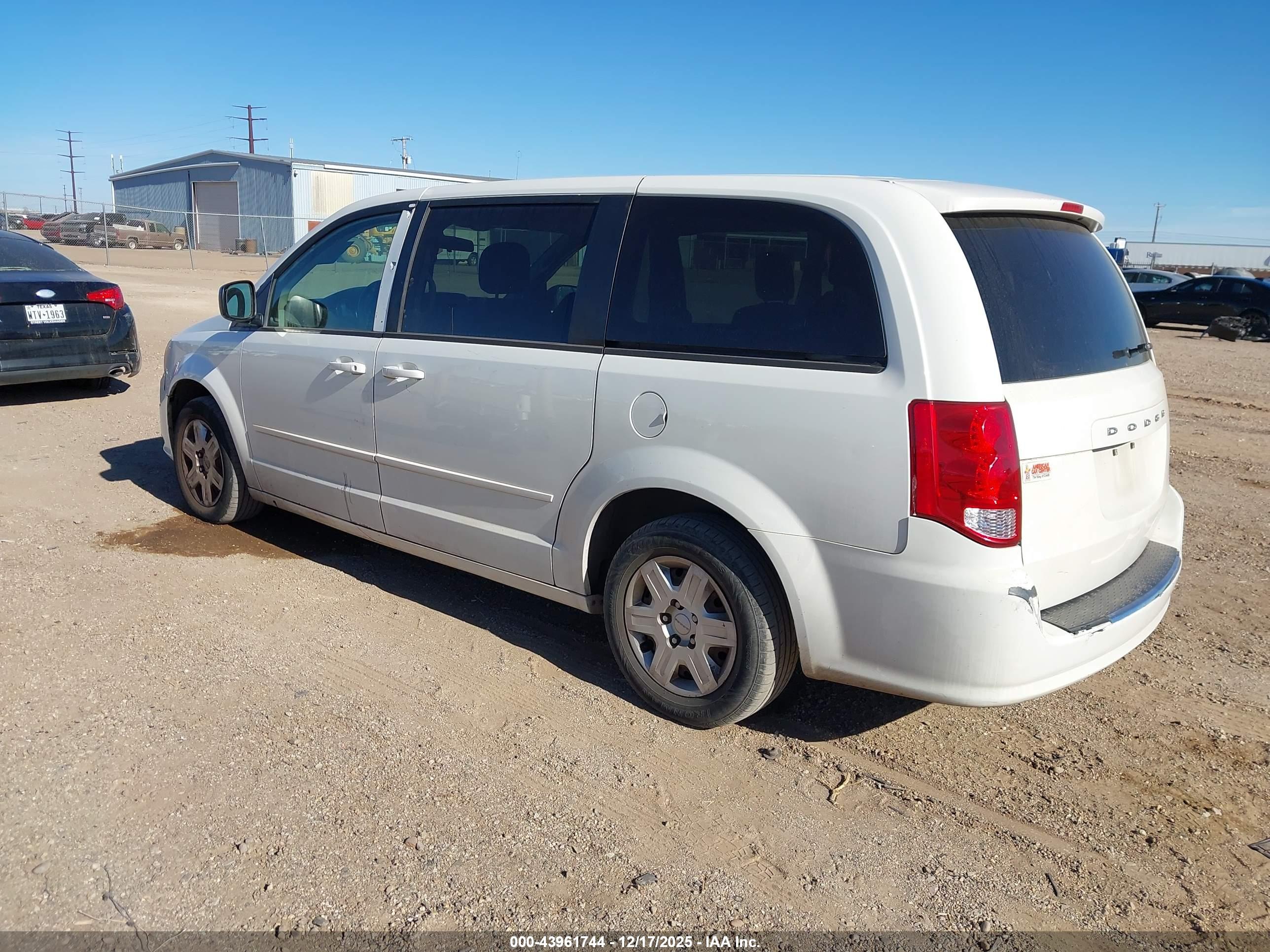 DODGE GRAND image 3