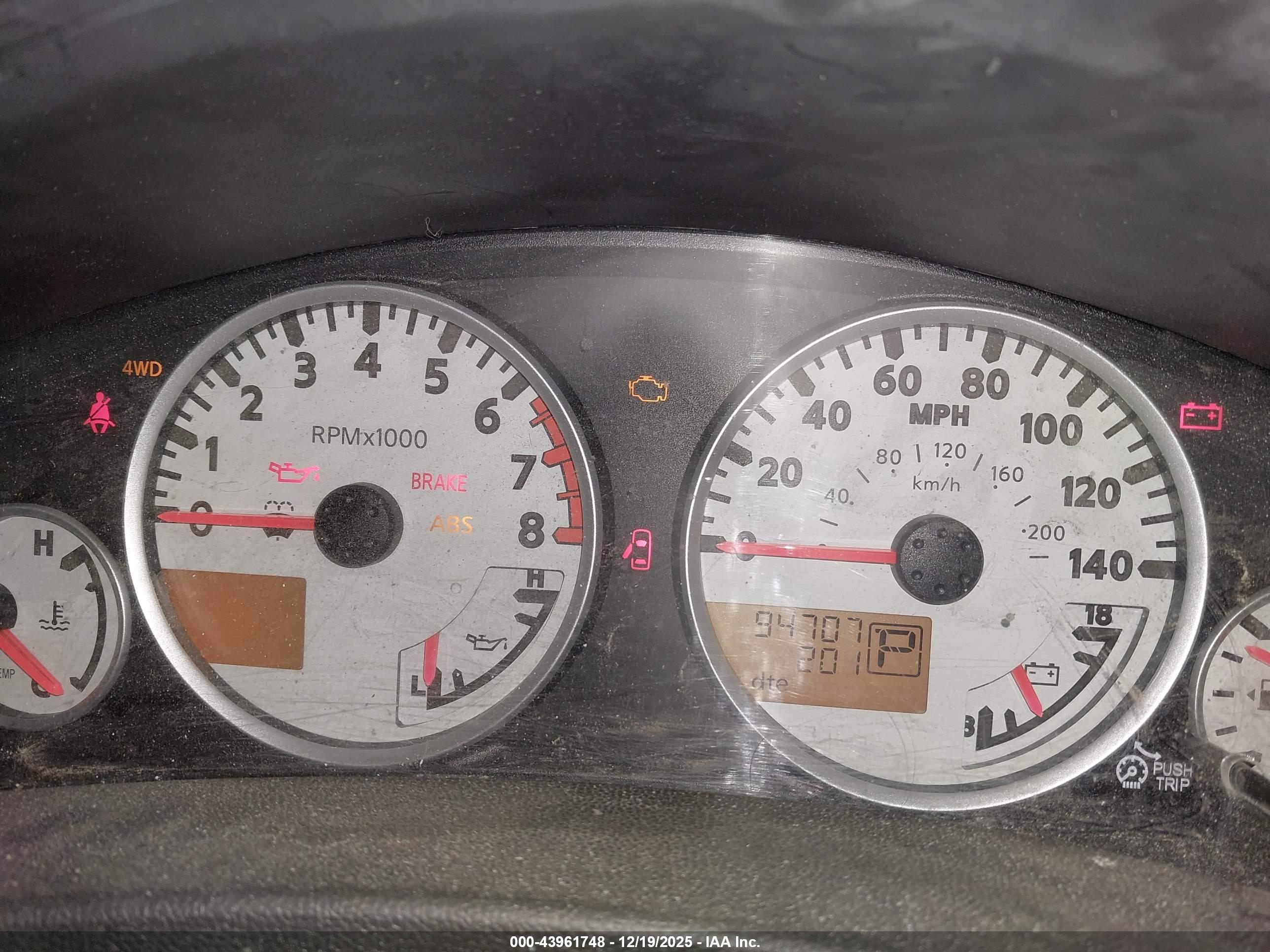 NISSAN FRONTIER image 7