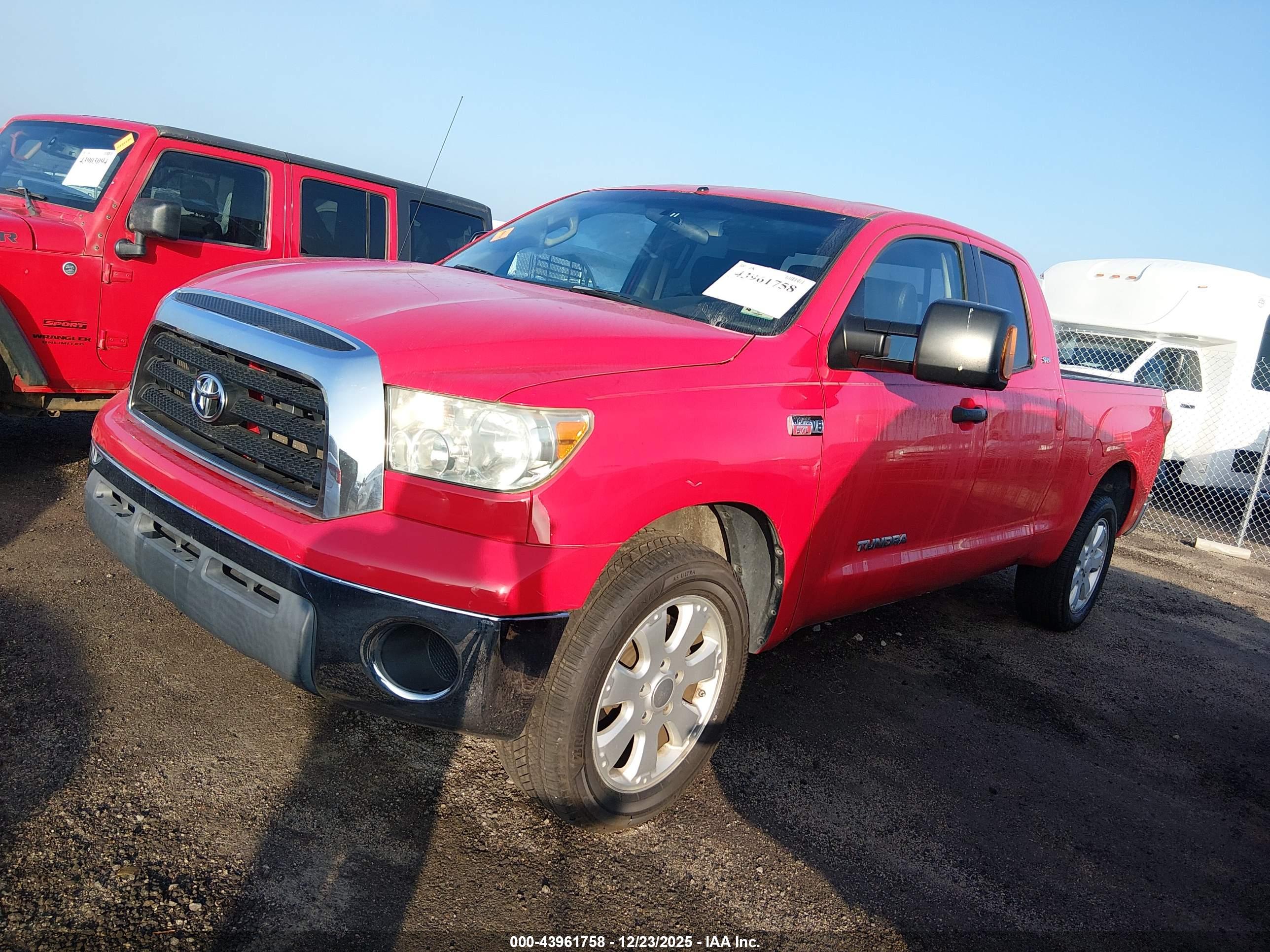 TOYOTA TUNDRA image 2