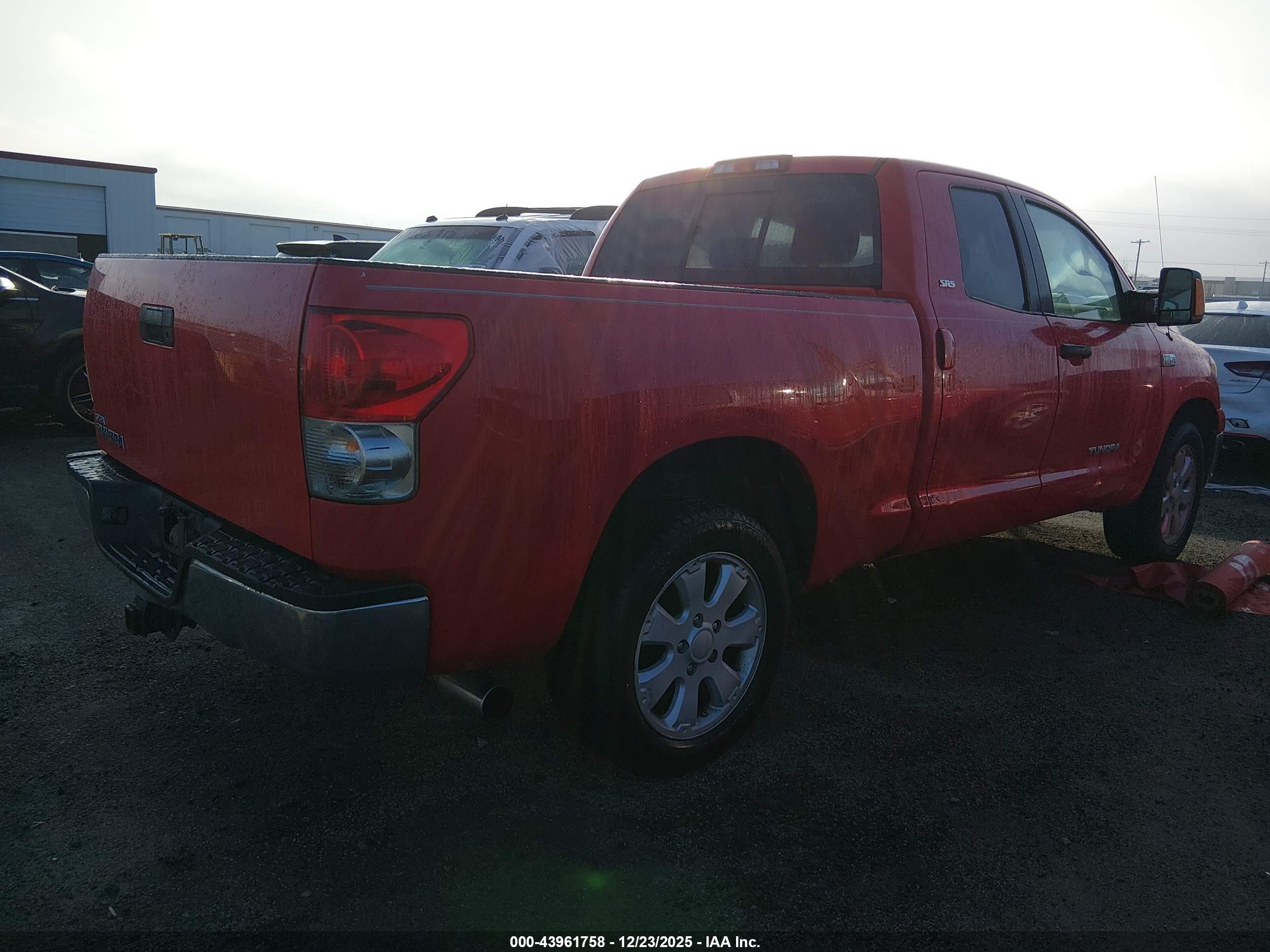 TOYOTA TUNDRA image 4