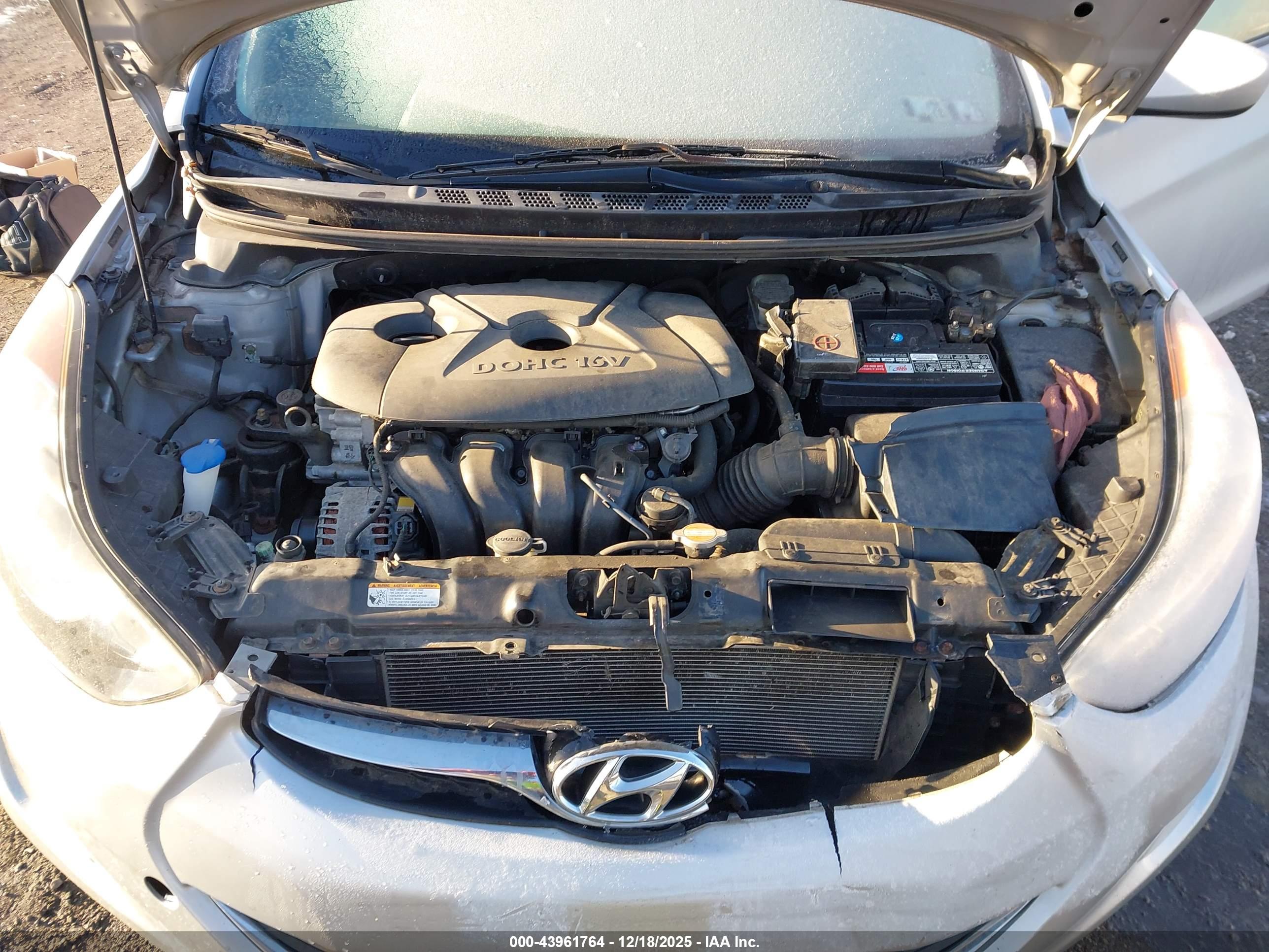 HYUNDAI ELANTRA image 10