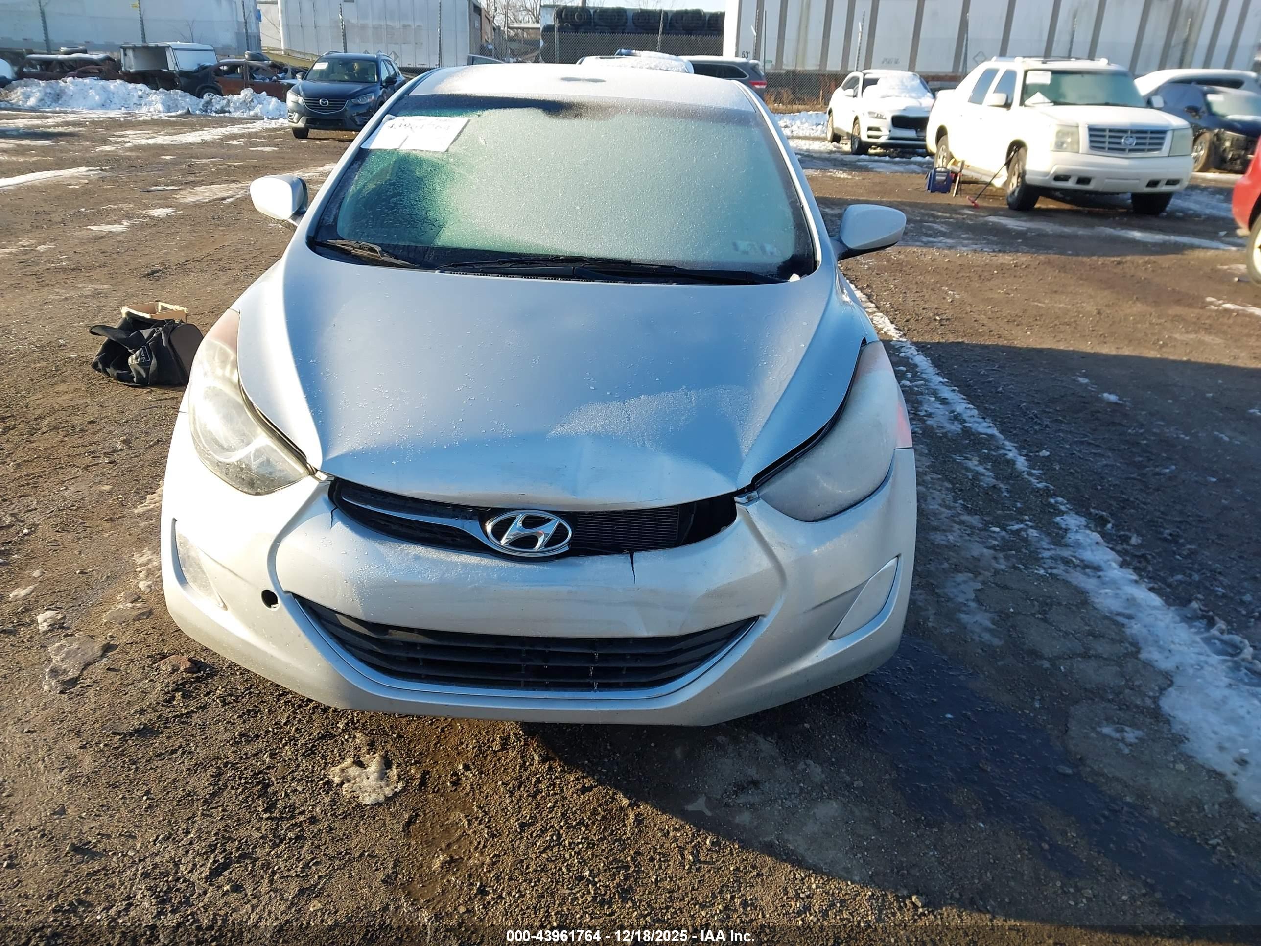 HYUNDAI ELANTRA image 6