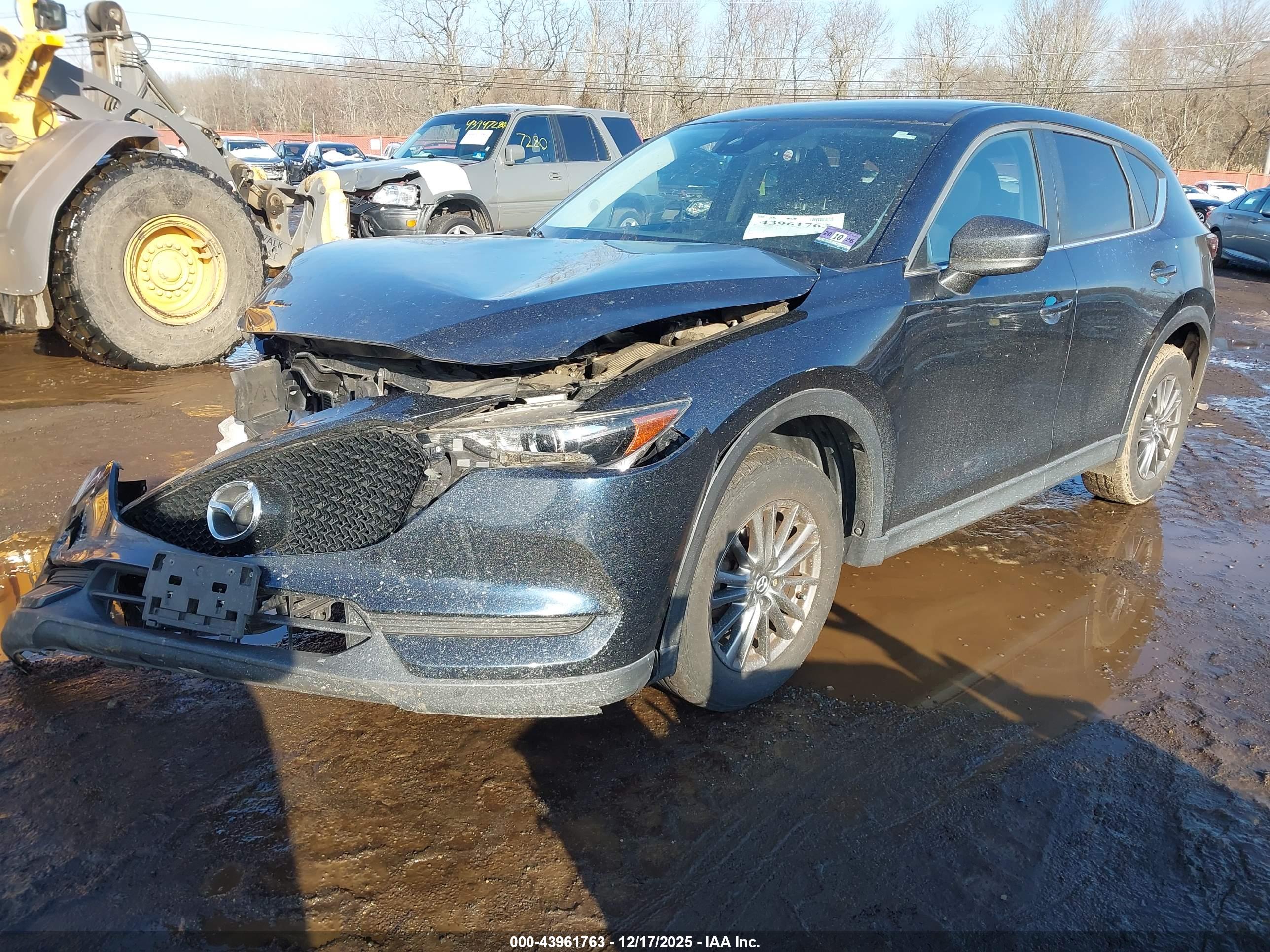 MAZDA CX-5 image 2