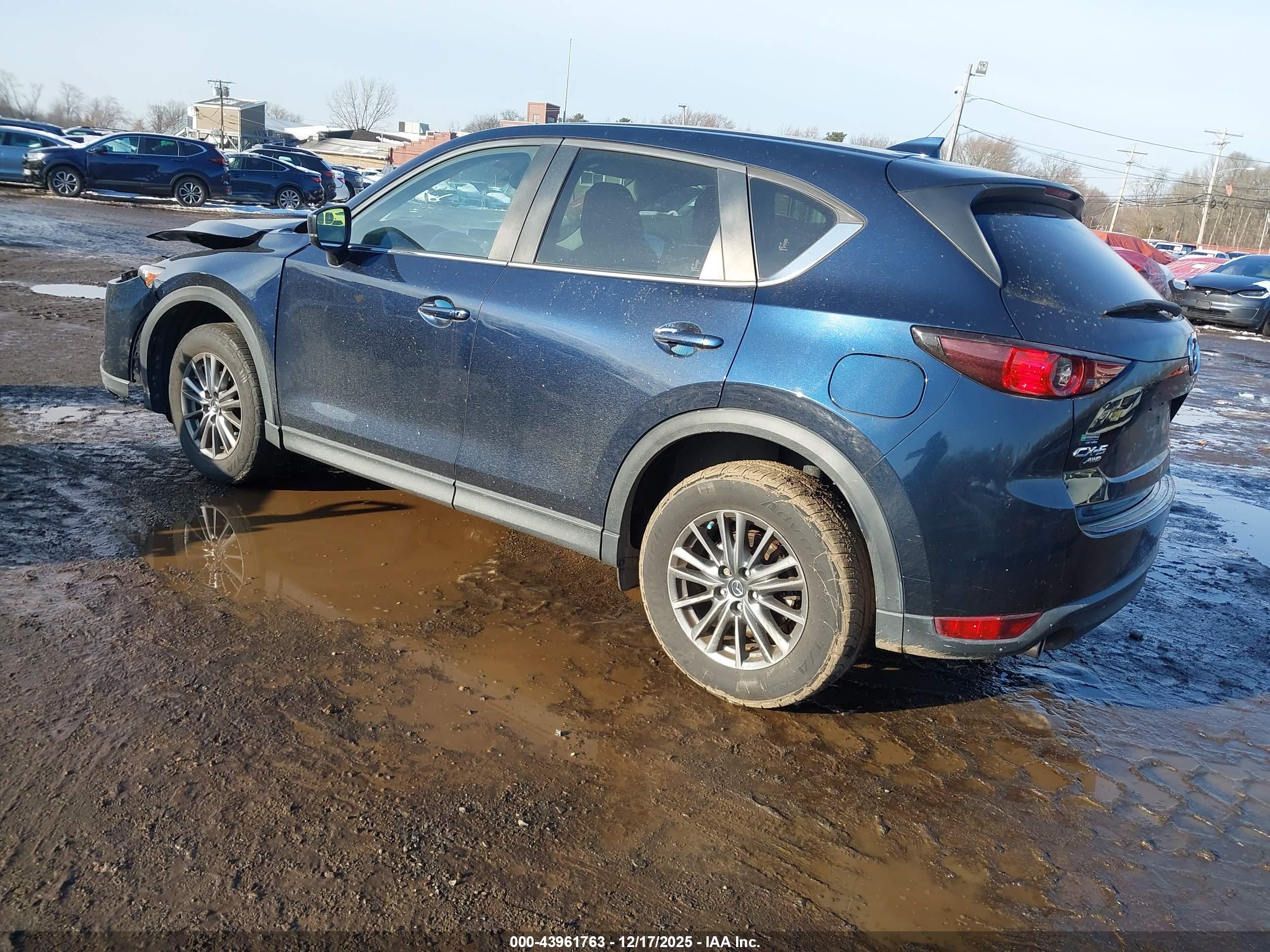 MAZDA CX-5 image 3