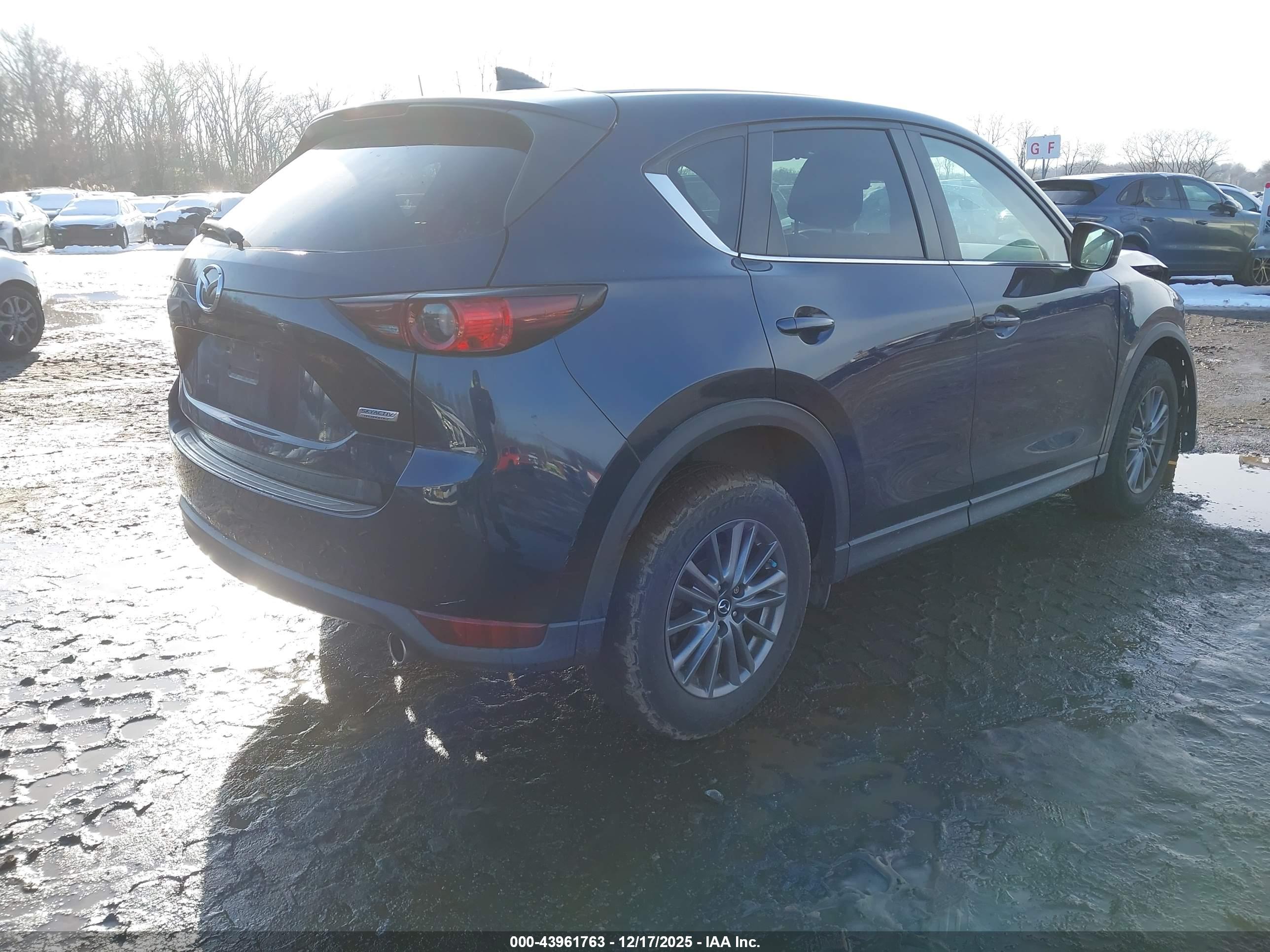 MAZDA CX-5 image 4