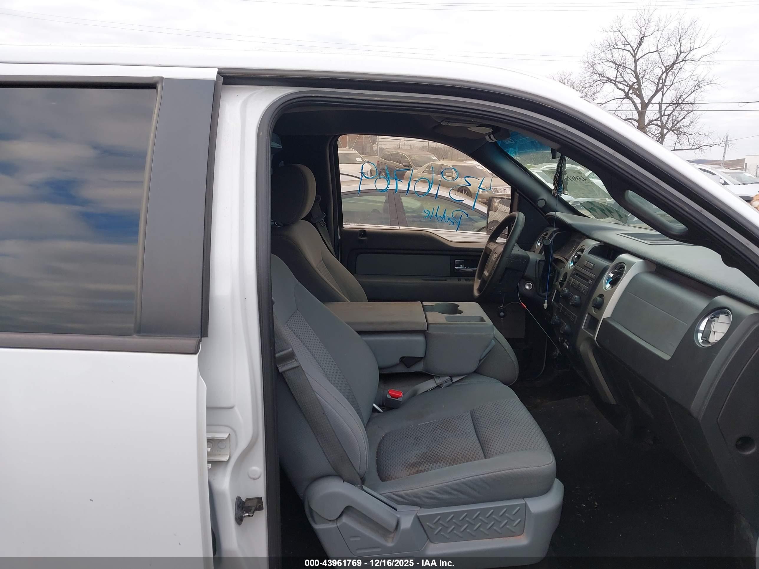 FORD F-150 image 5