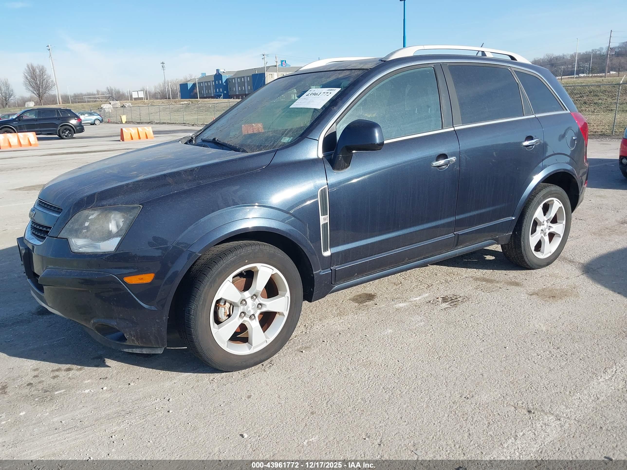 CHEVROLET CAPTIVA image 2