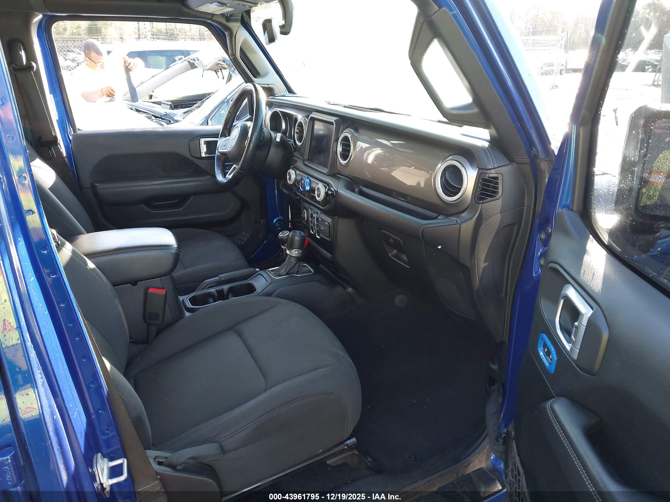 JEEP WRANGLER image 5