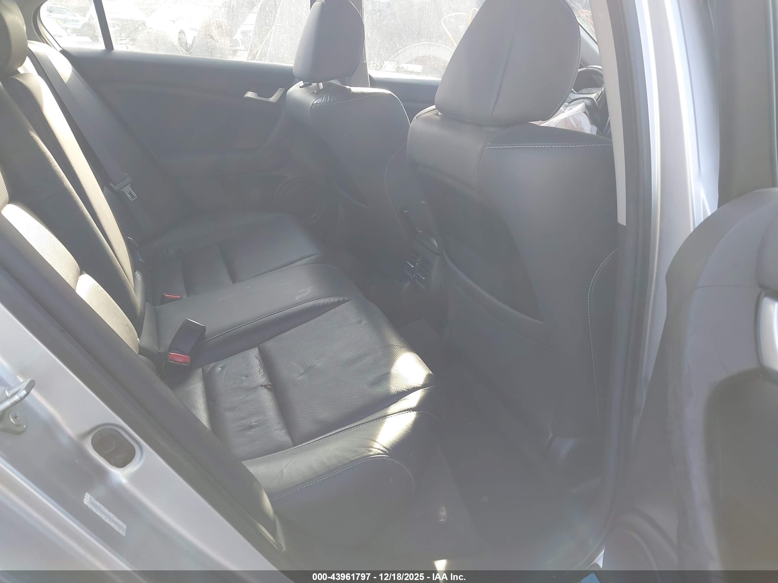 ACURA TSX image 8