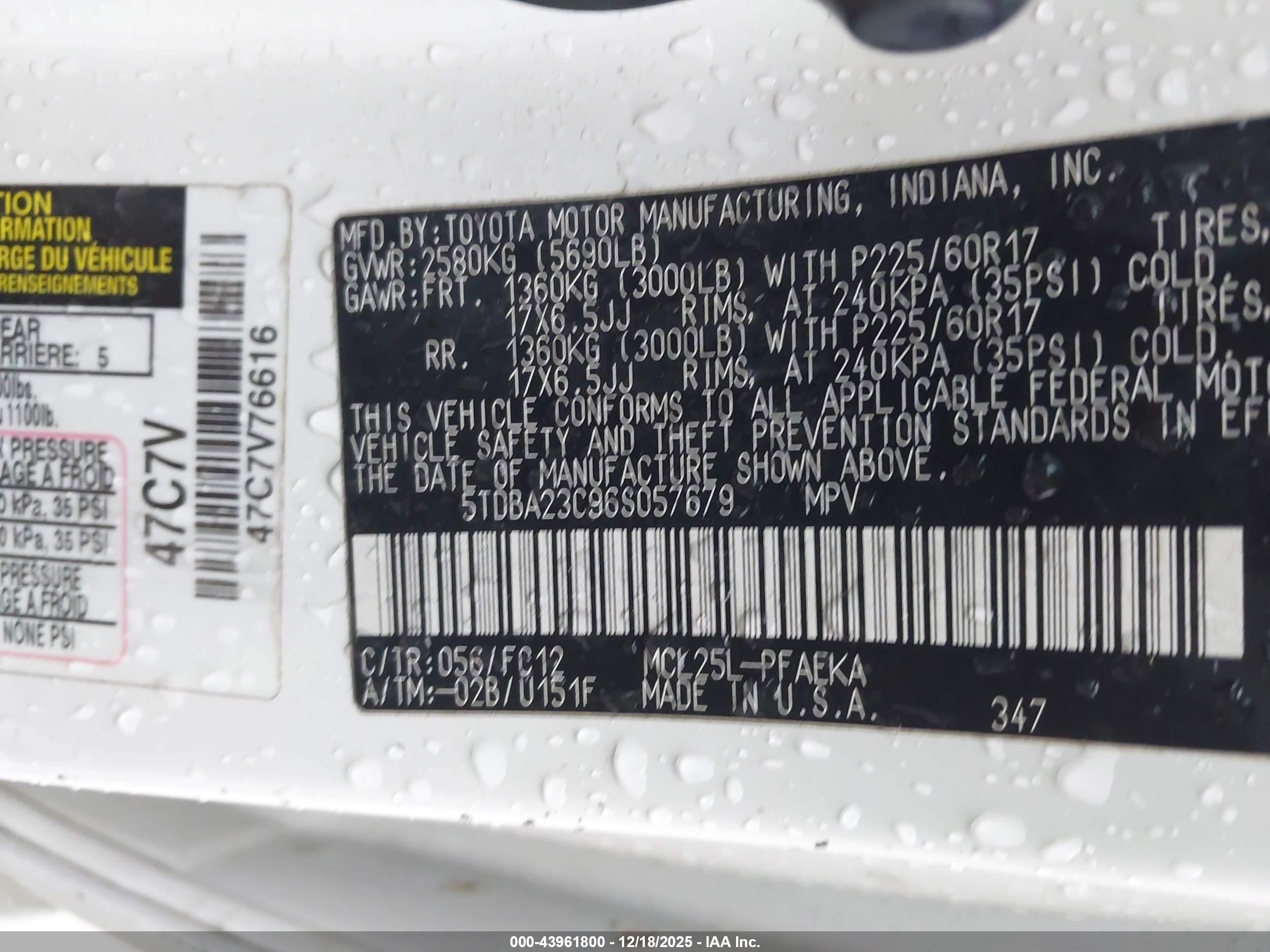 TOYOTA SIENNA image 9