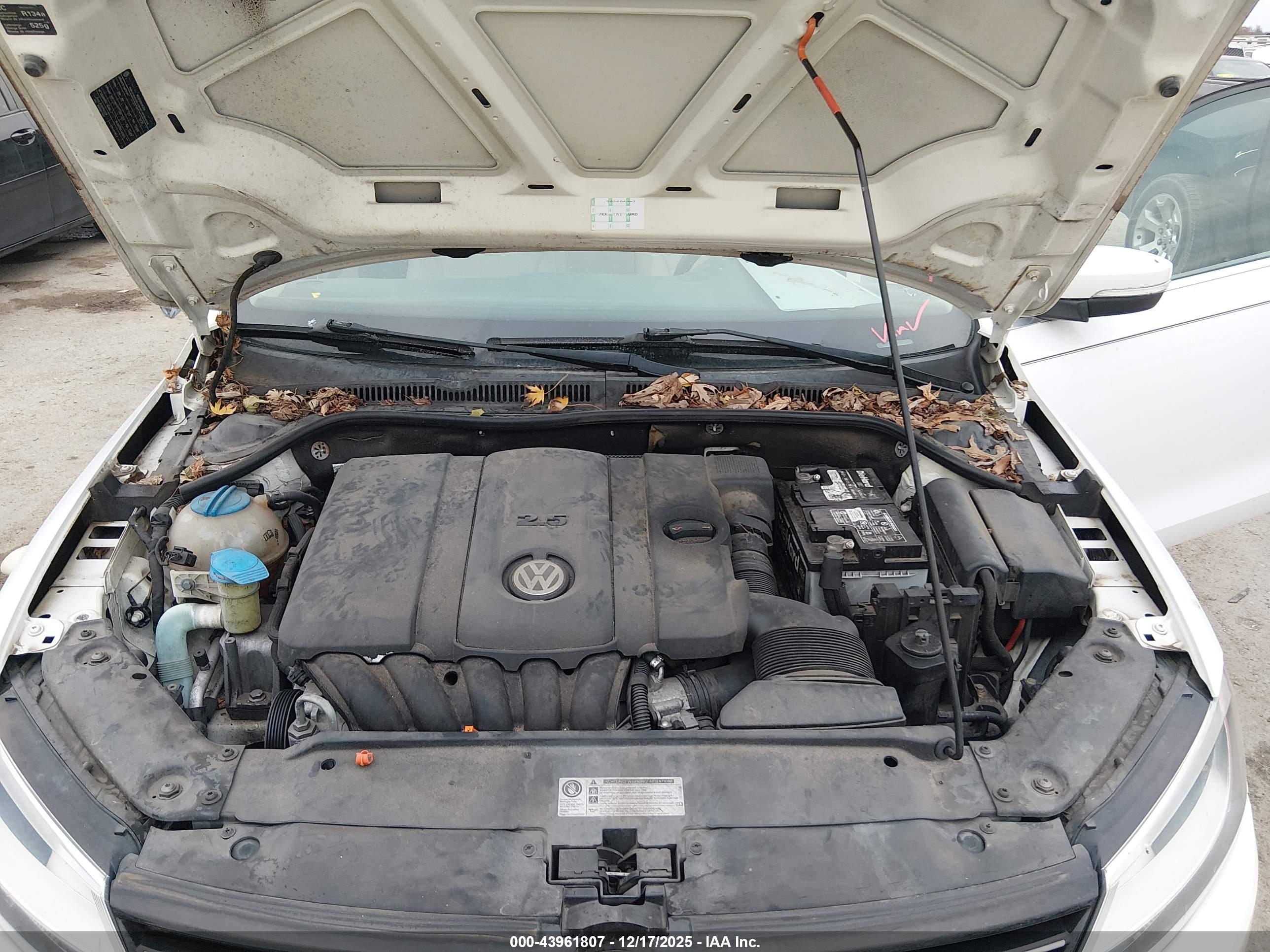 VOLKSWAGEN JETTA image 10