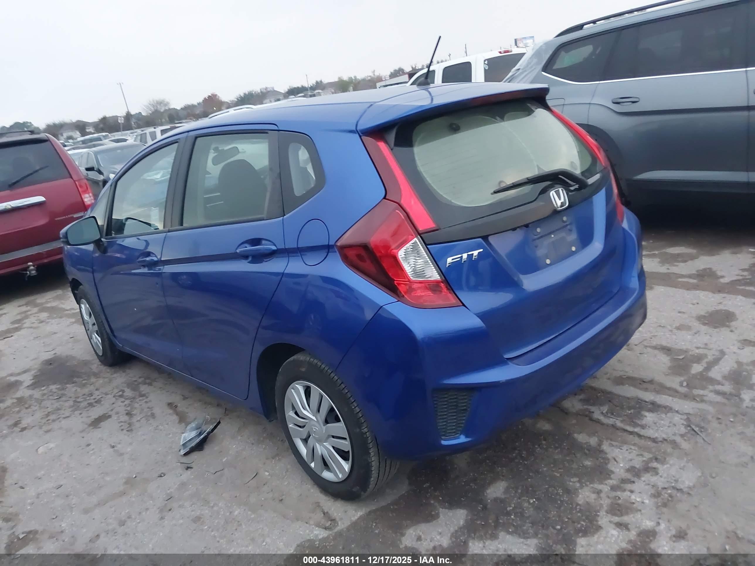 HONDA FIT image 3
