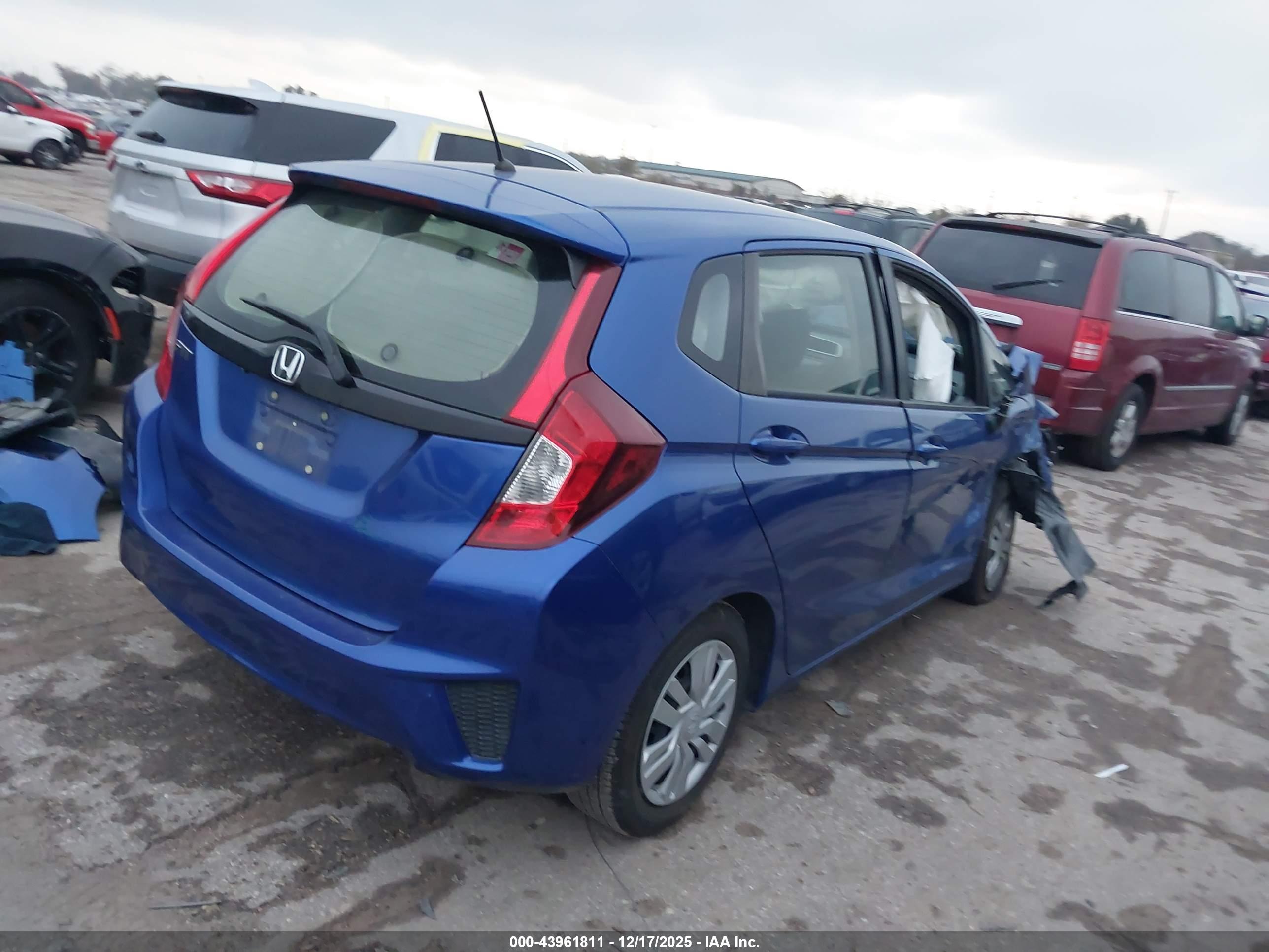 HONDA FIT image 4