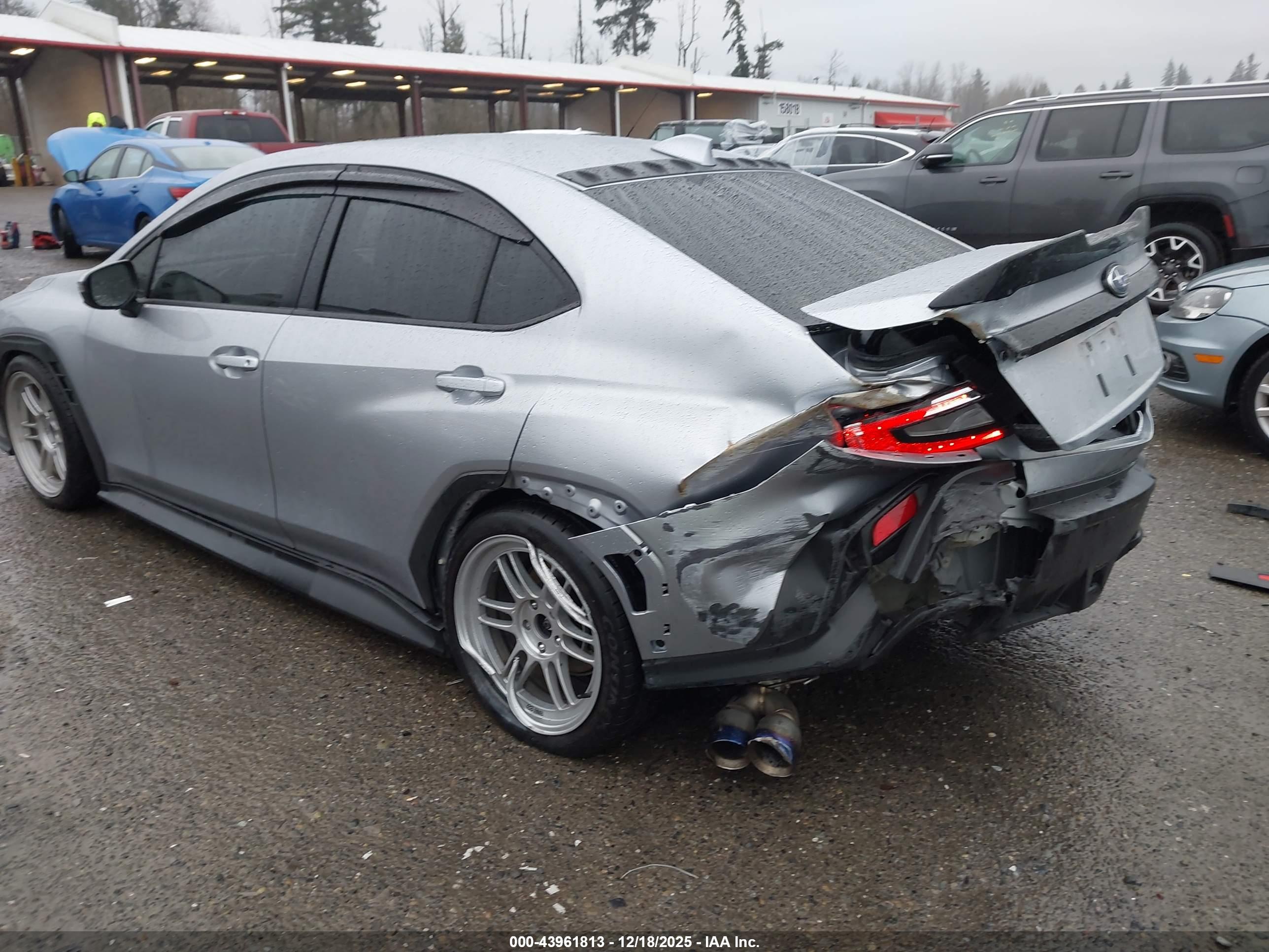SUBARU WRX image 3