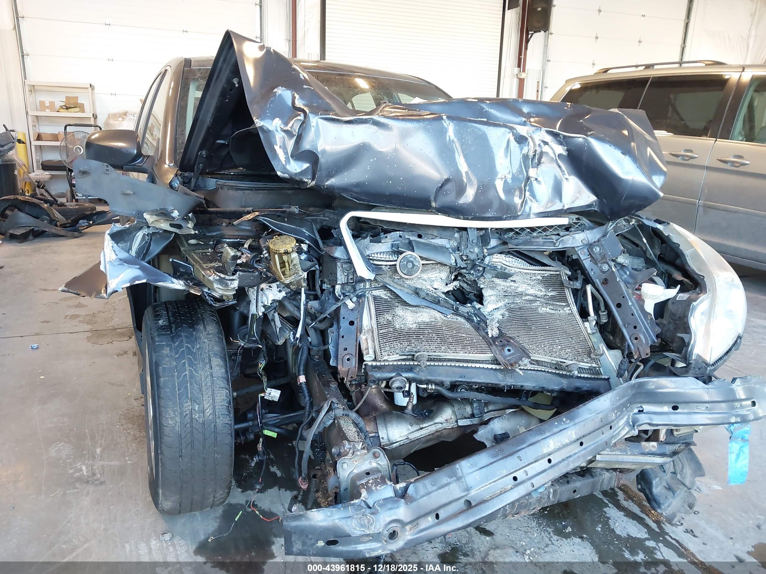 SUBARU LEGACY image 6