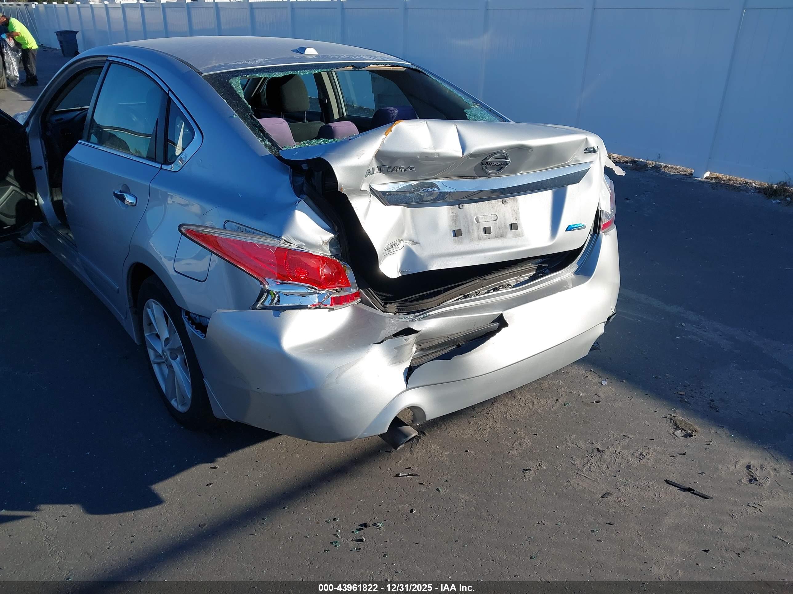 NISSAN ALTIMA image 6