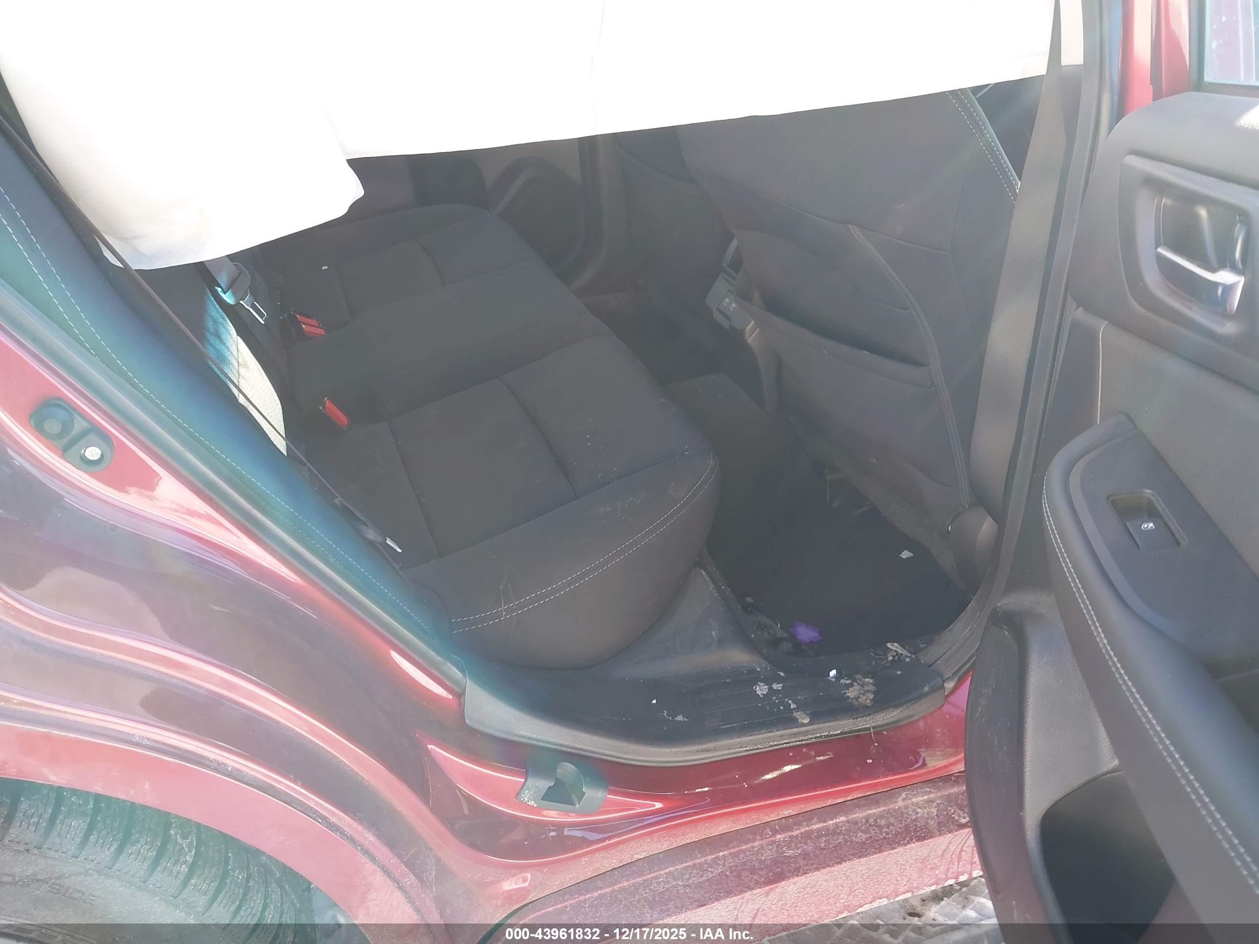 SUBARU LEGACY image 8