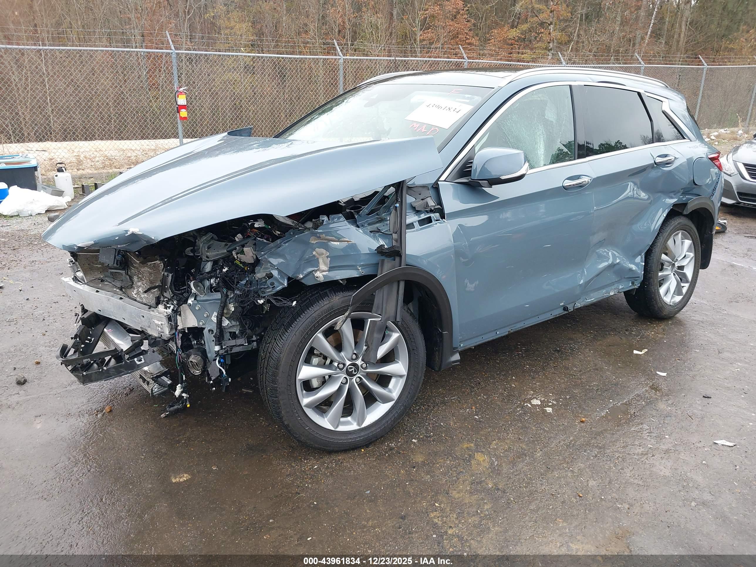 INFINITI QX50 image 2