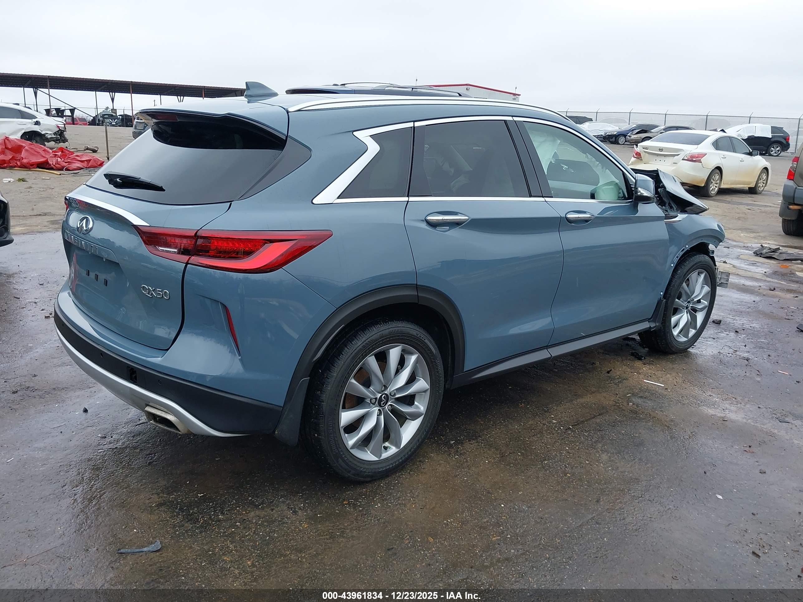 INFINITI QX50 image 4