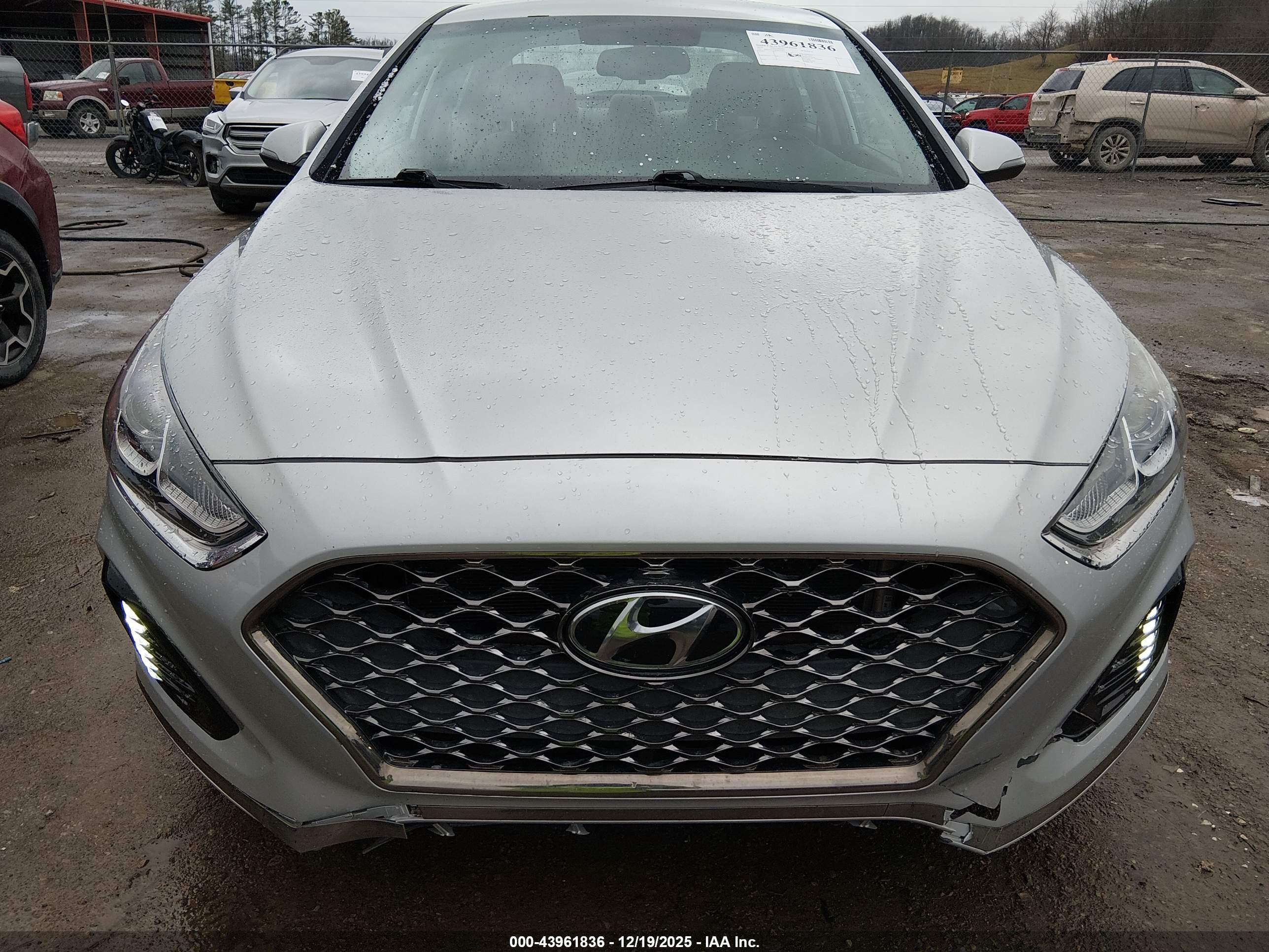 HYUNDAI SONATA image 6