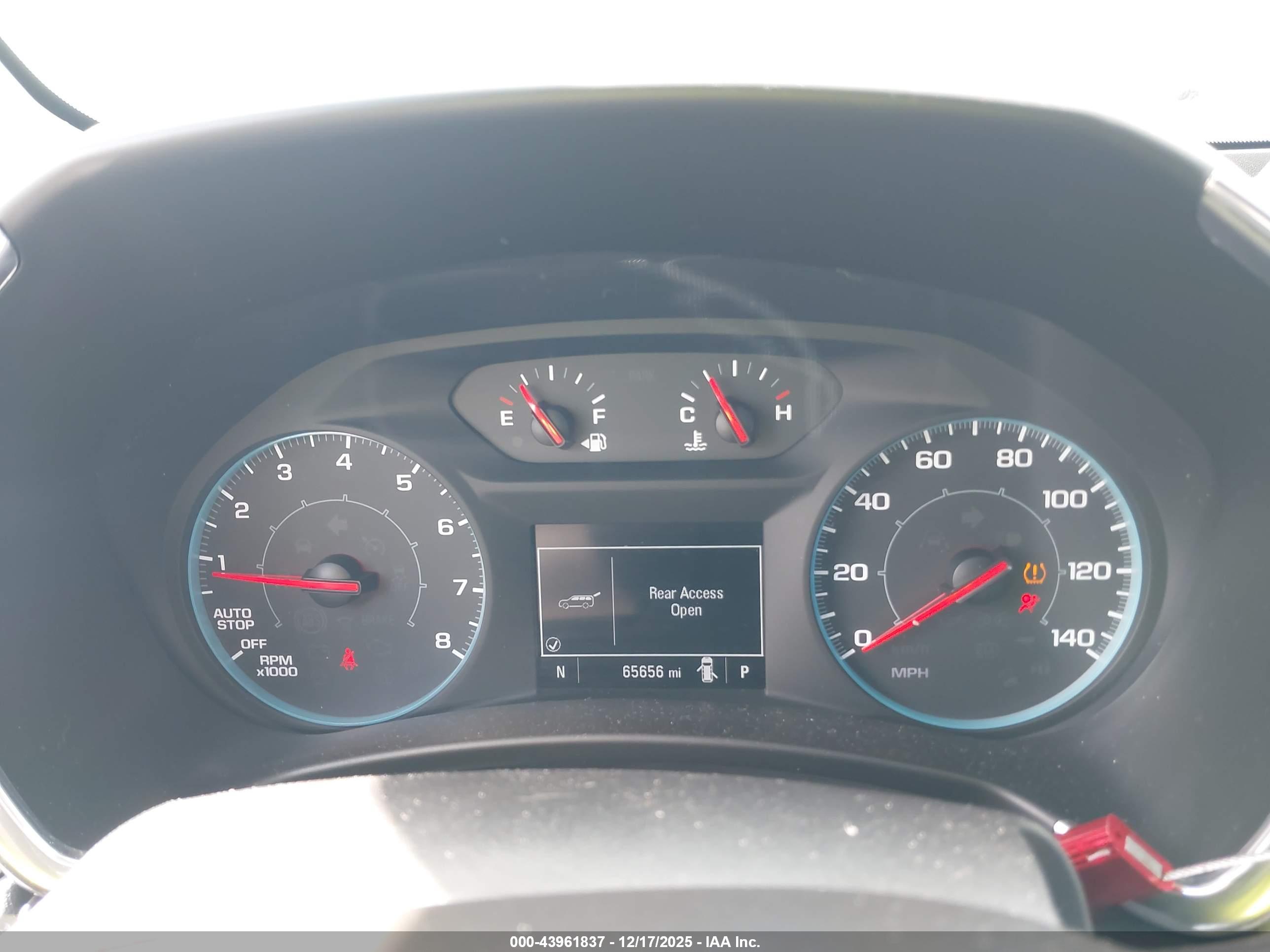 CHEVROLET EQUINOX image 7