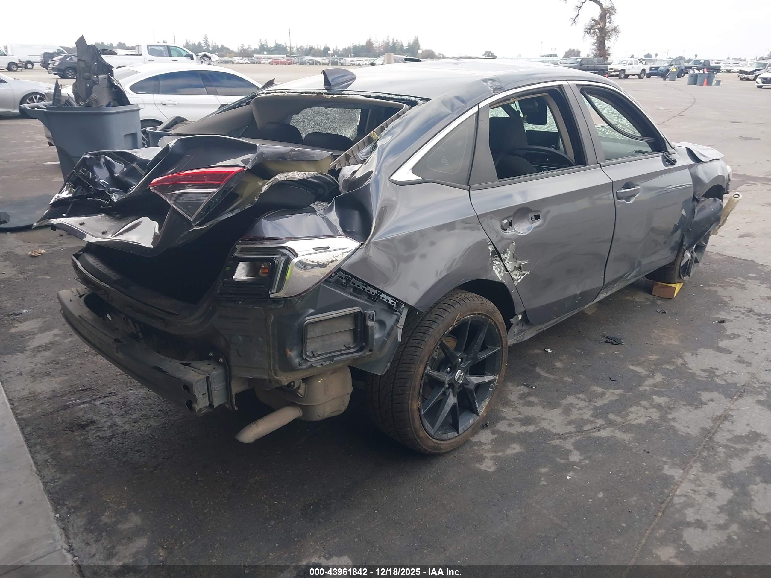 HONDA CIVIC image 4