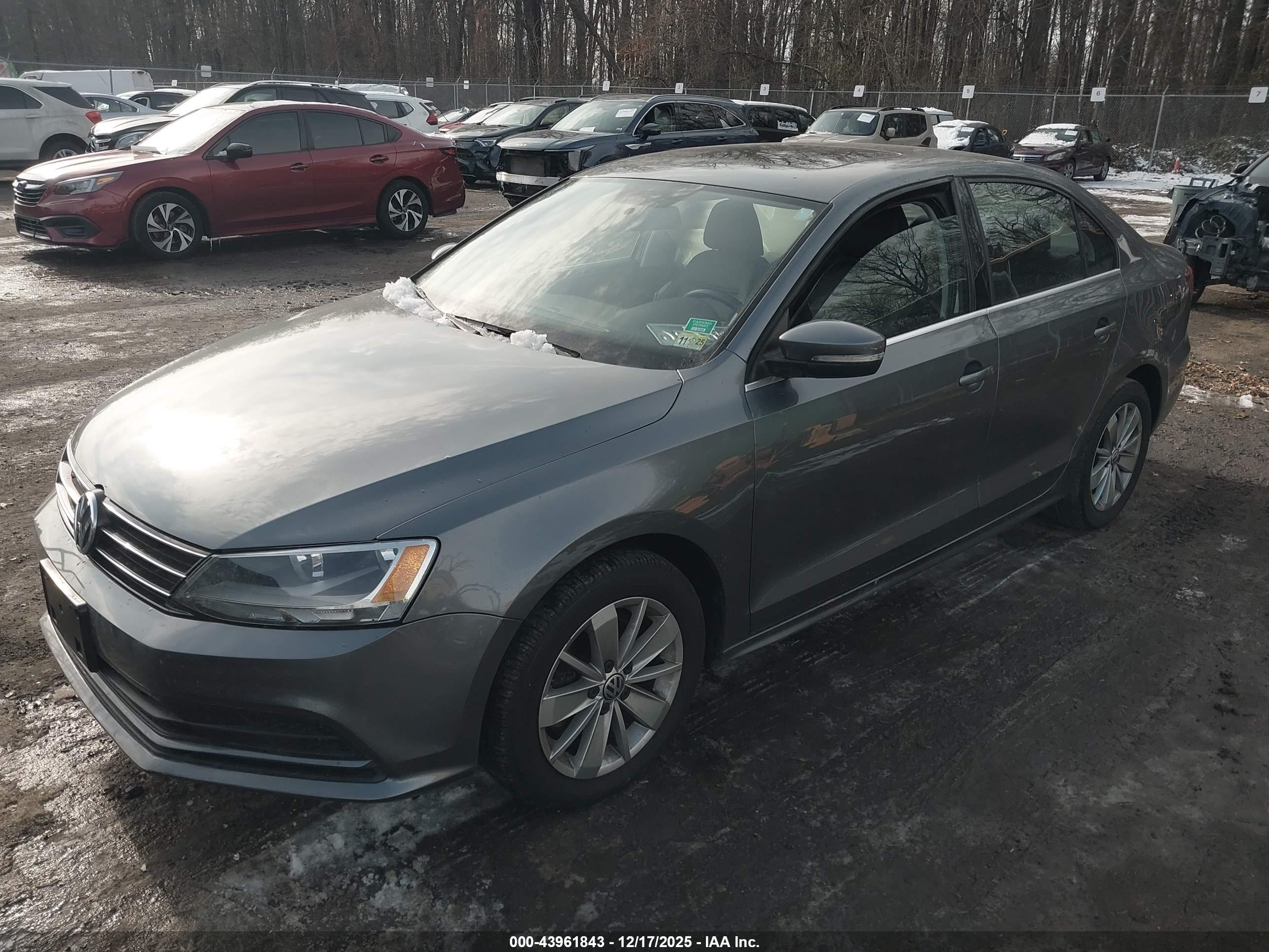VOLKSWAGEN JETTA image 2