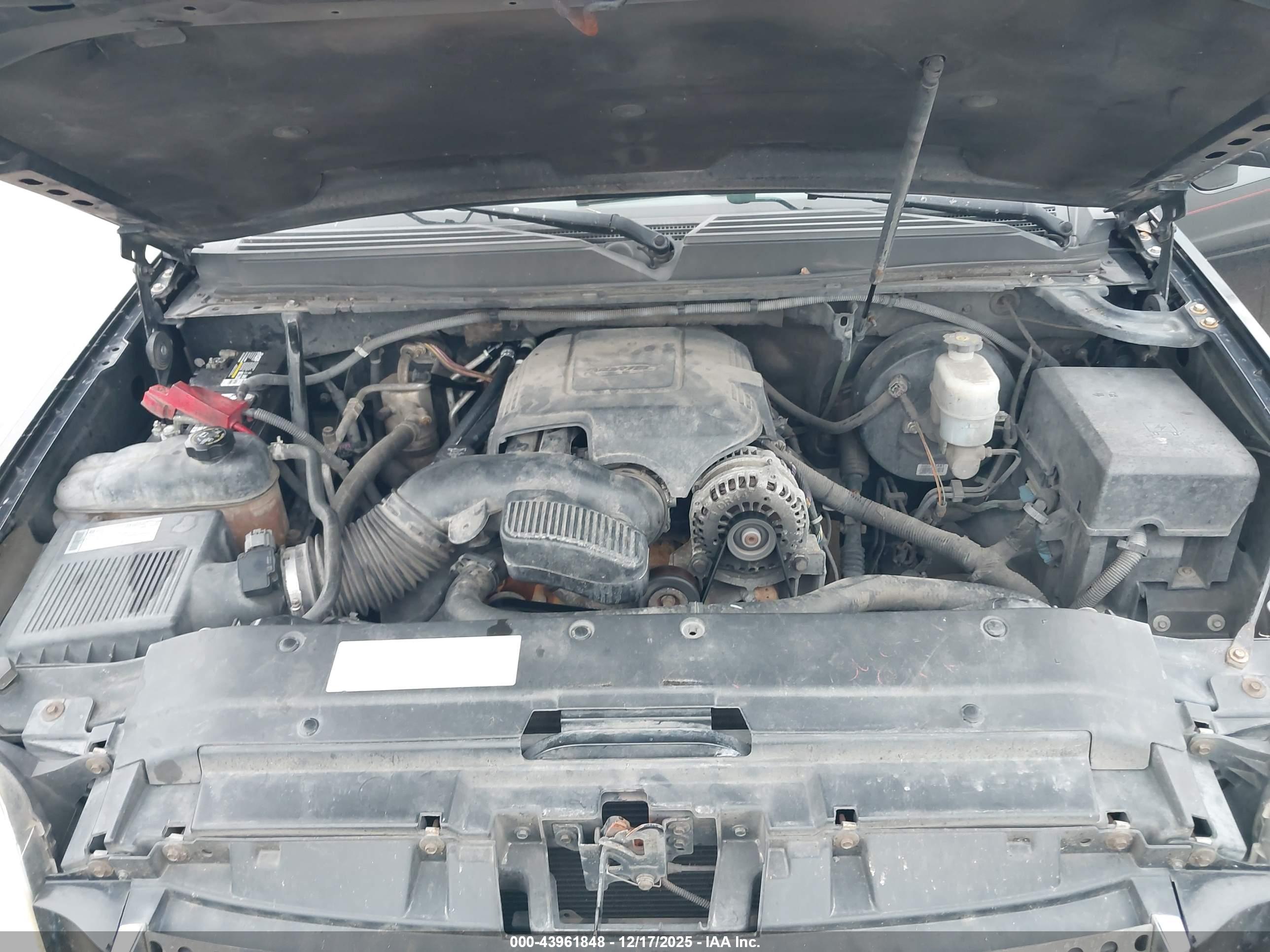 GMC YUKON image 10