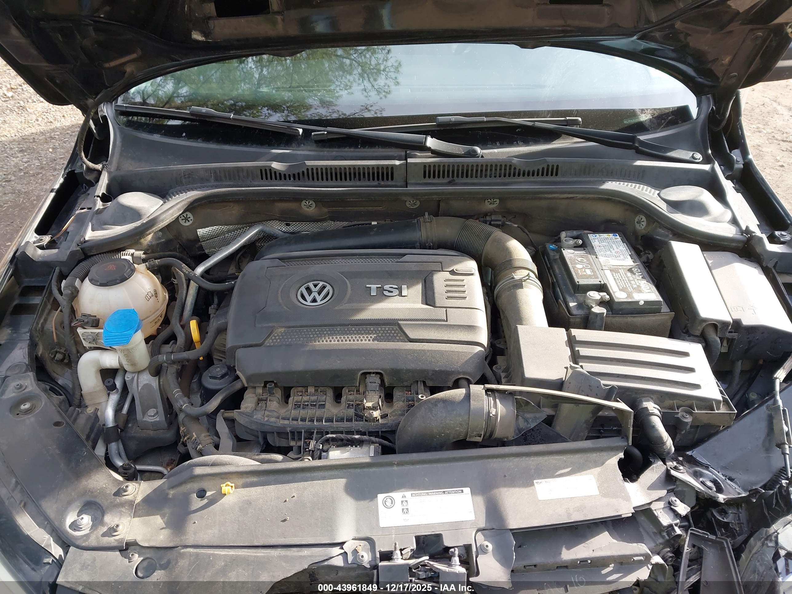 VOLKSWAGEN JETTA image 10