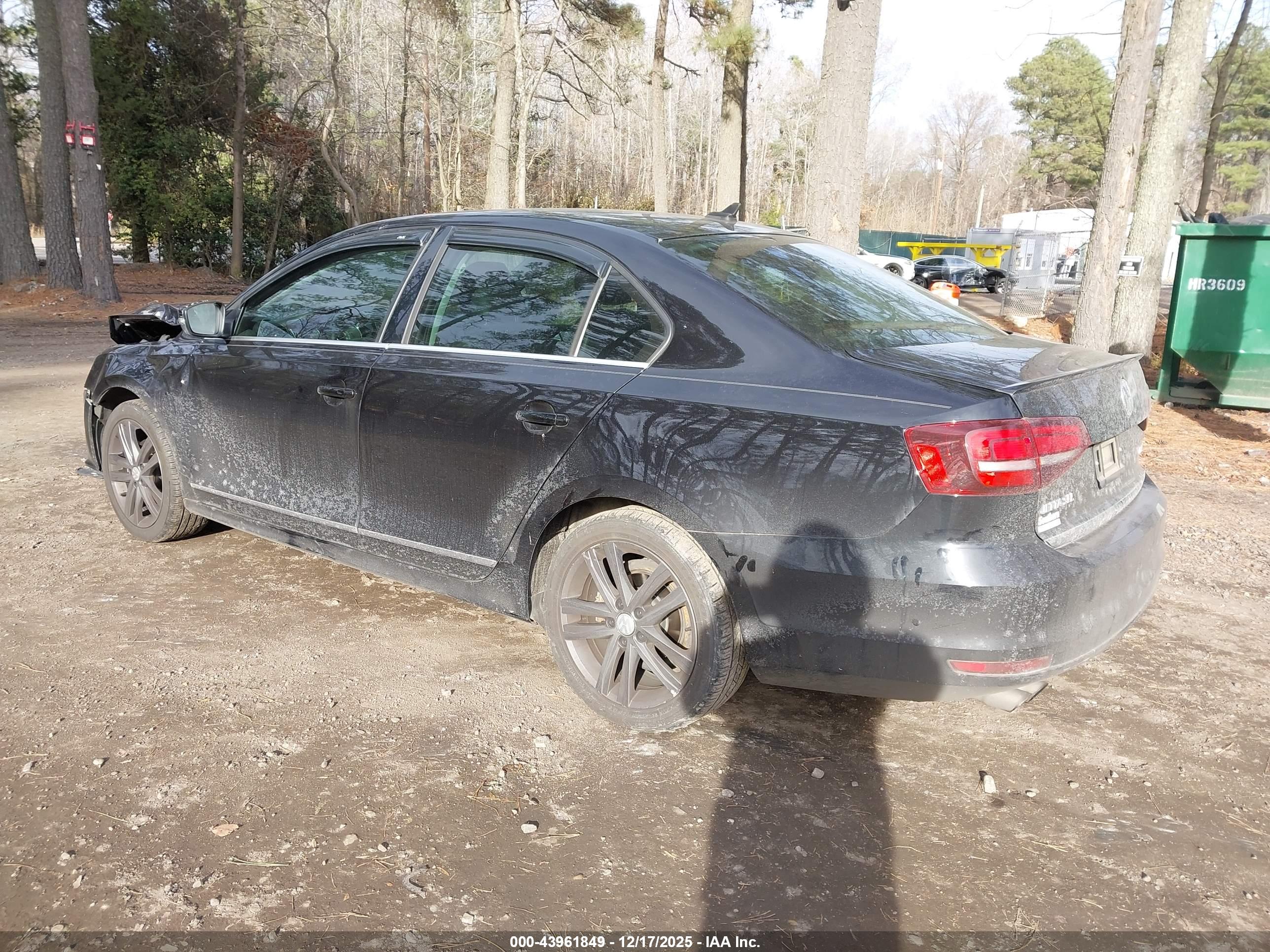 VOLKSWAGEN JETTA image 3