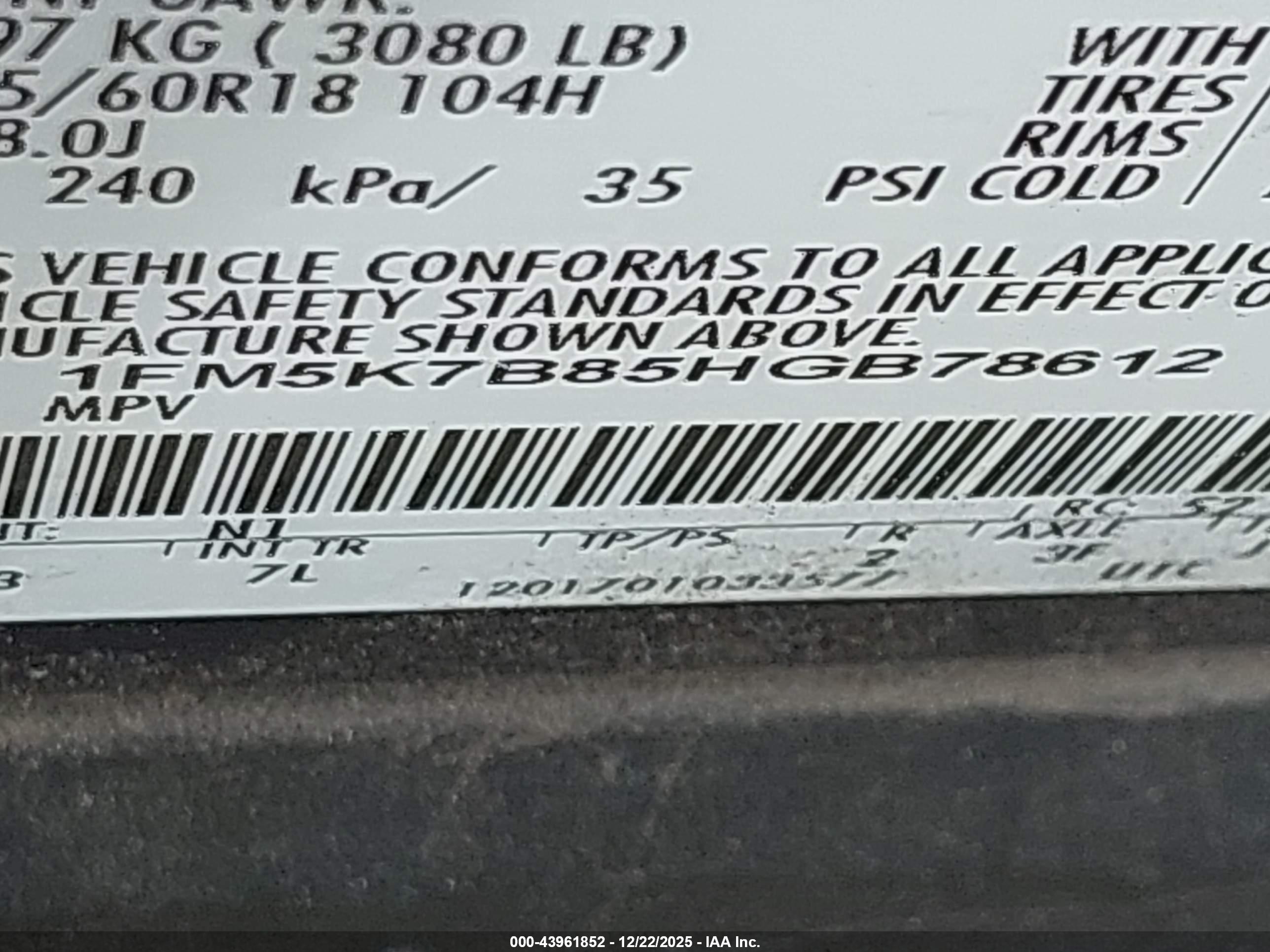 FORD EXPLORER image 9
