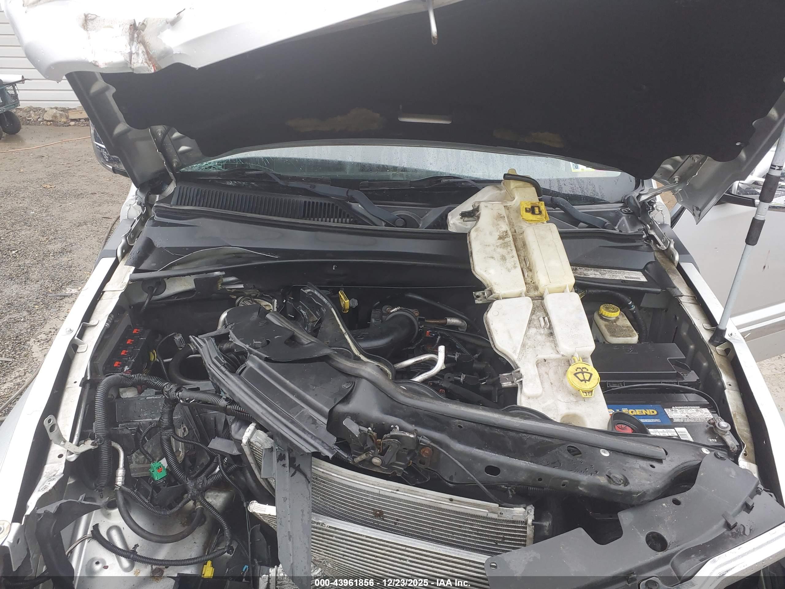 JEEP LIBERTY image 10