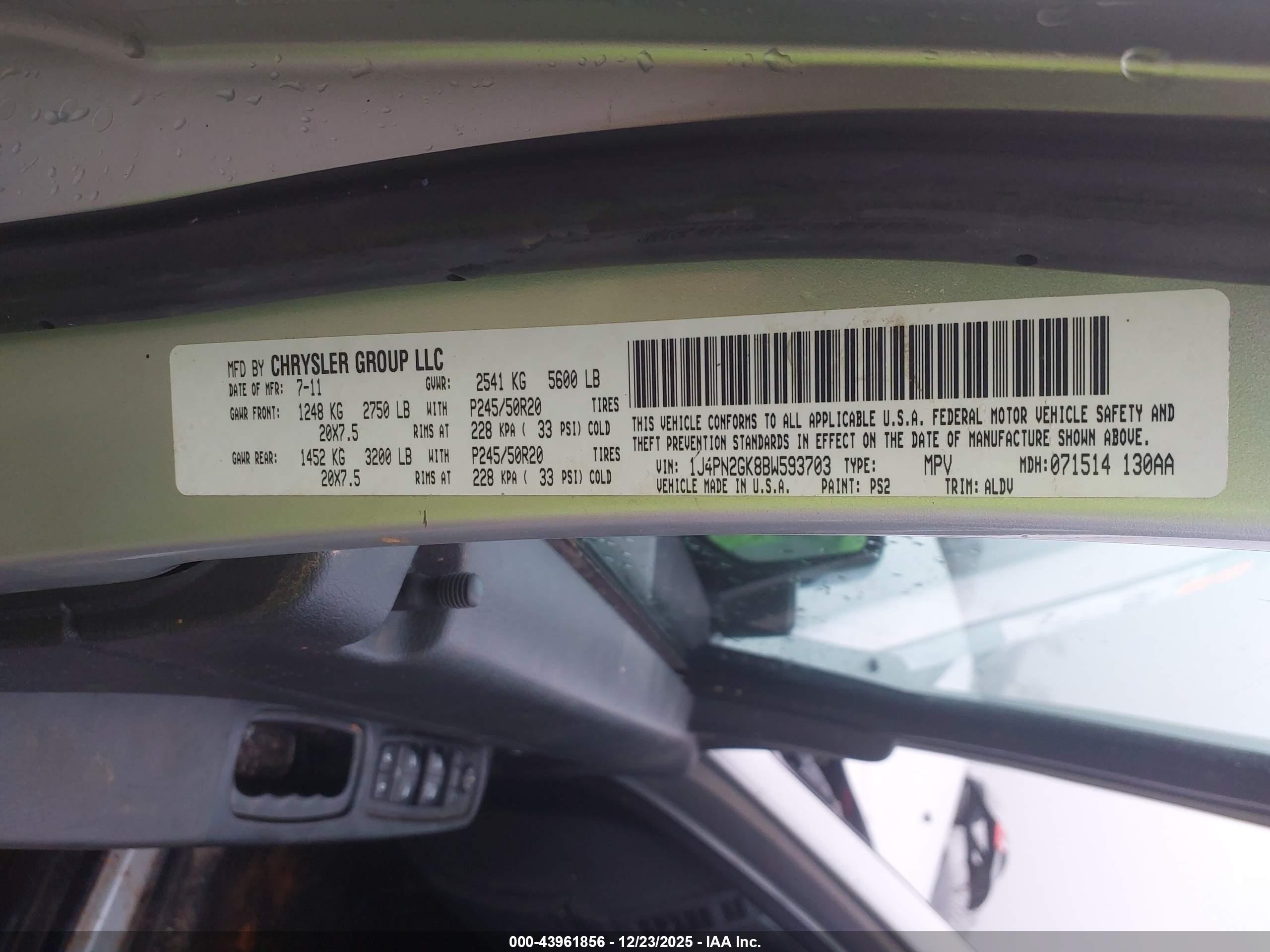 JEEP LIBERTY image 9