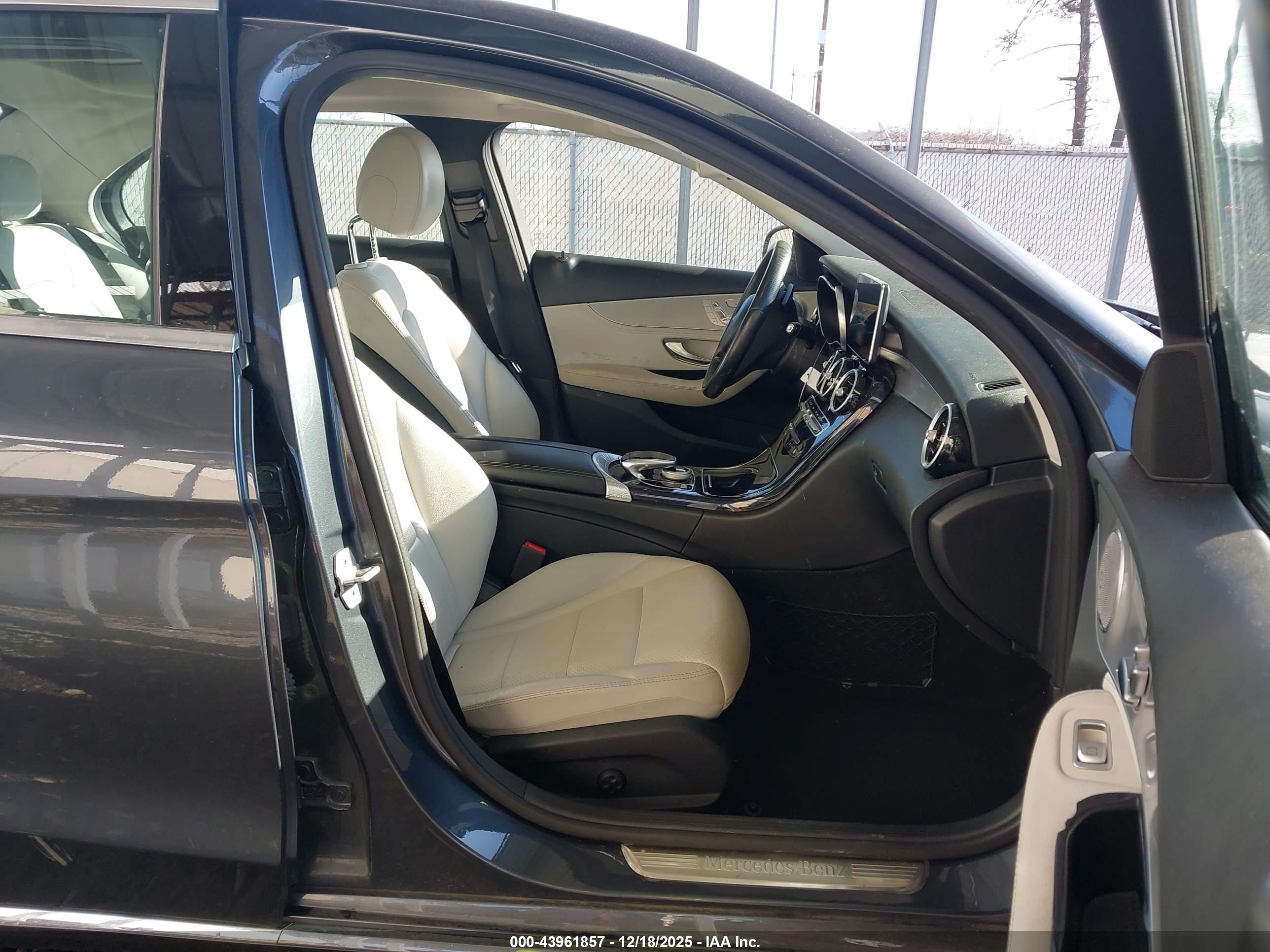 MERCEDES-BENZ C image 5