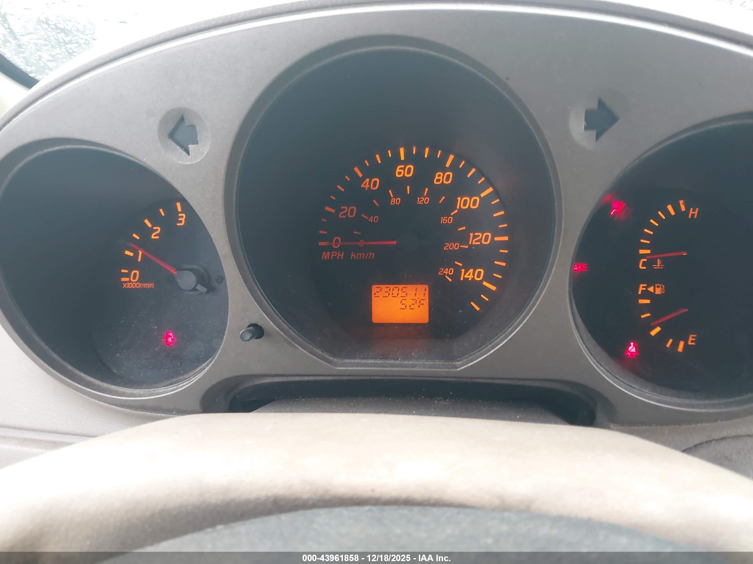 NISSAN ALTIMA image 7