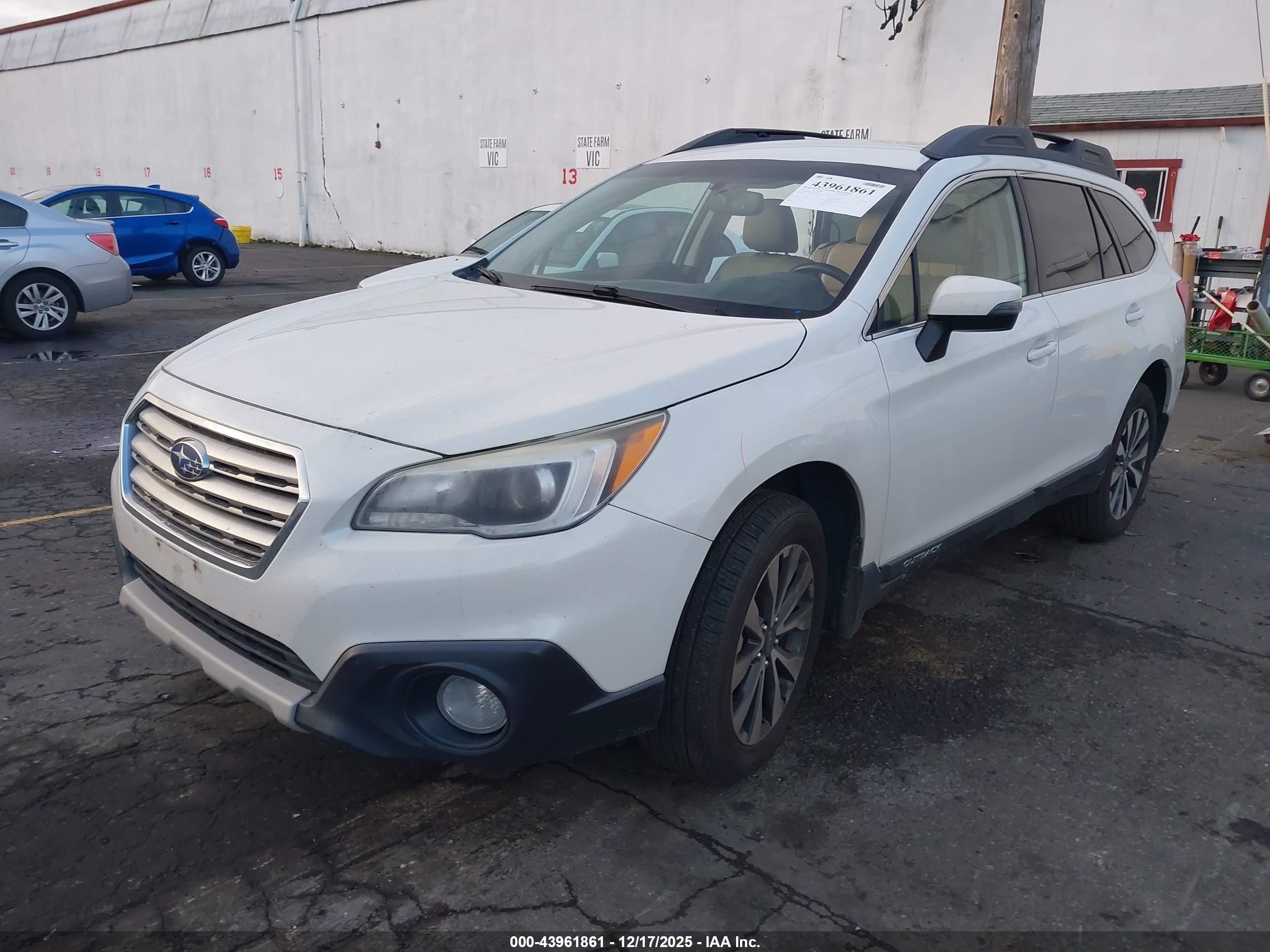 SUBARU OUTBACK image 2