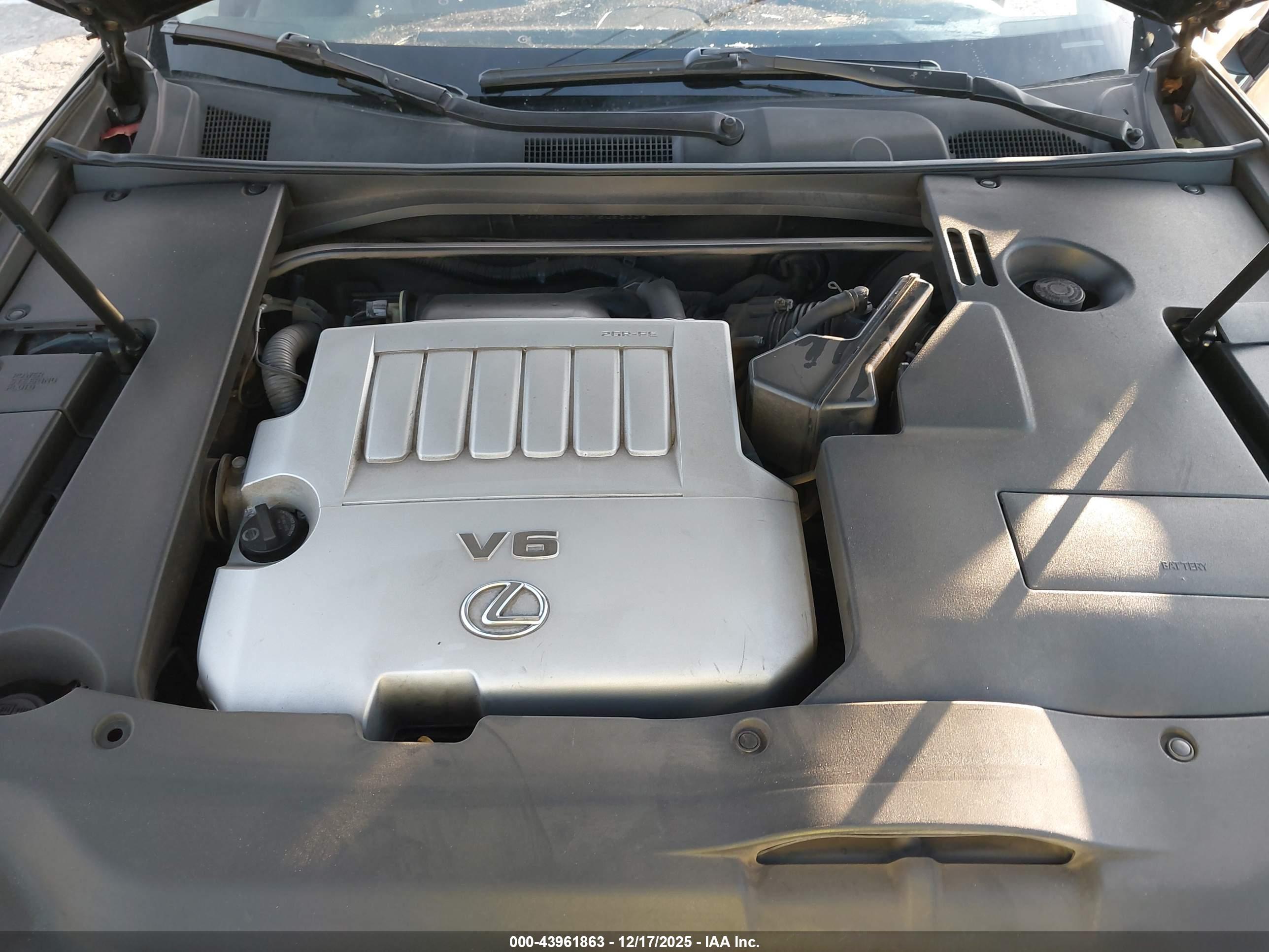 LEXUS ES image 10