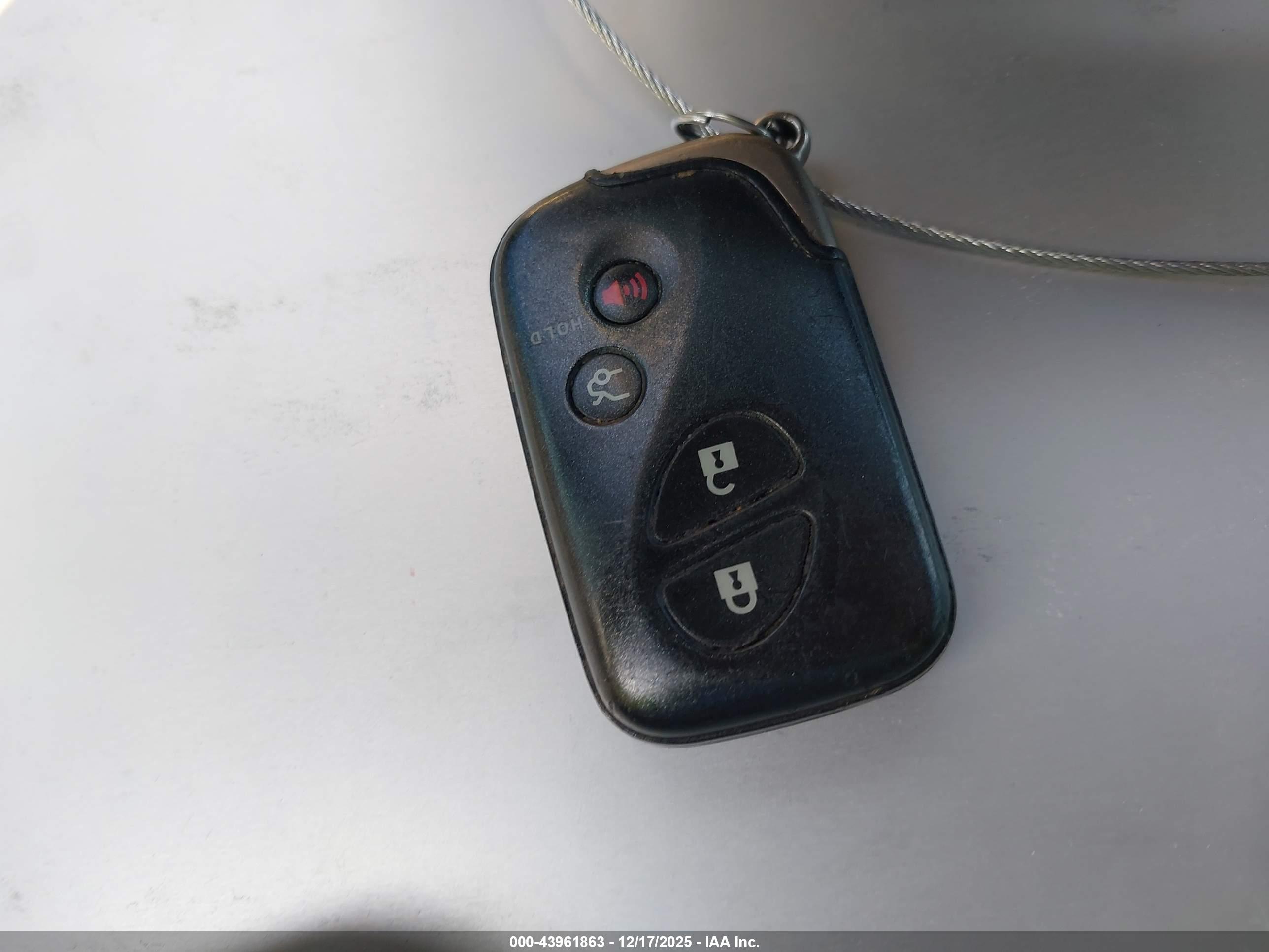 LEXUS ES image 11