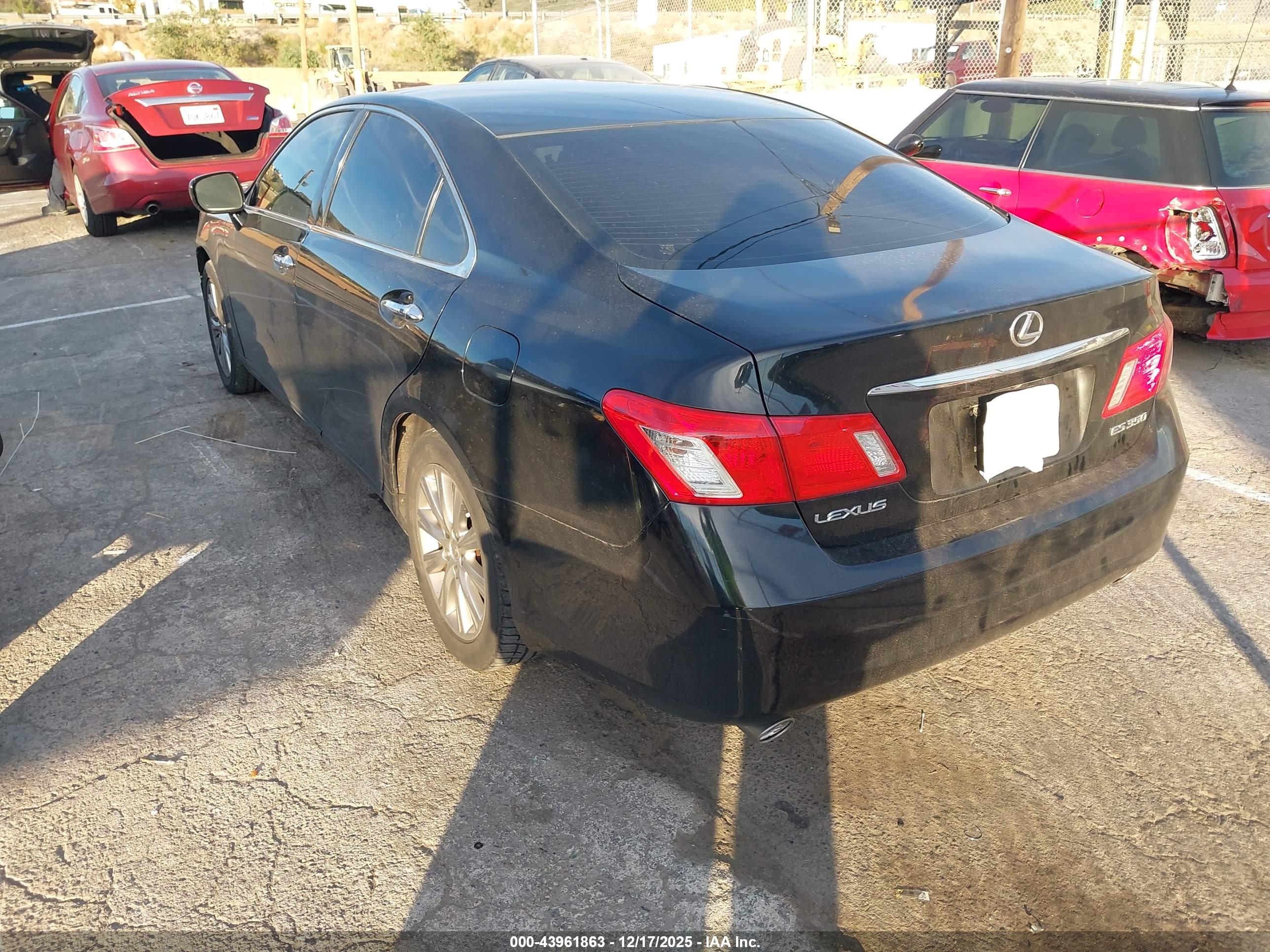 LEXUS ES image 3