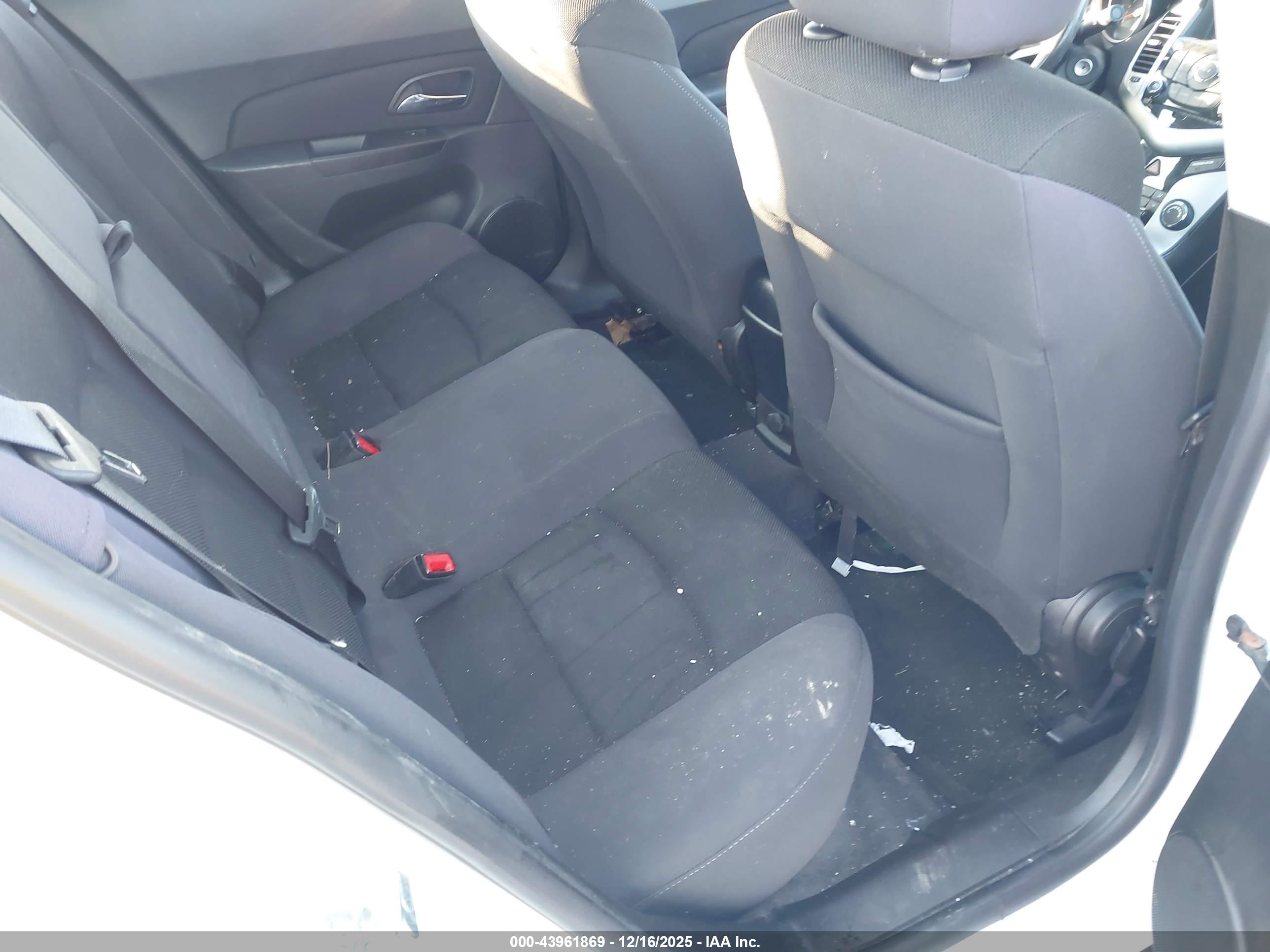 CHEVROLET CRUZE image 8