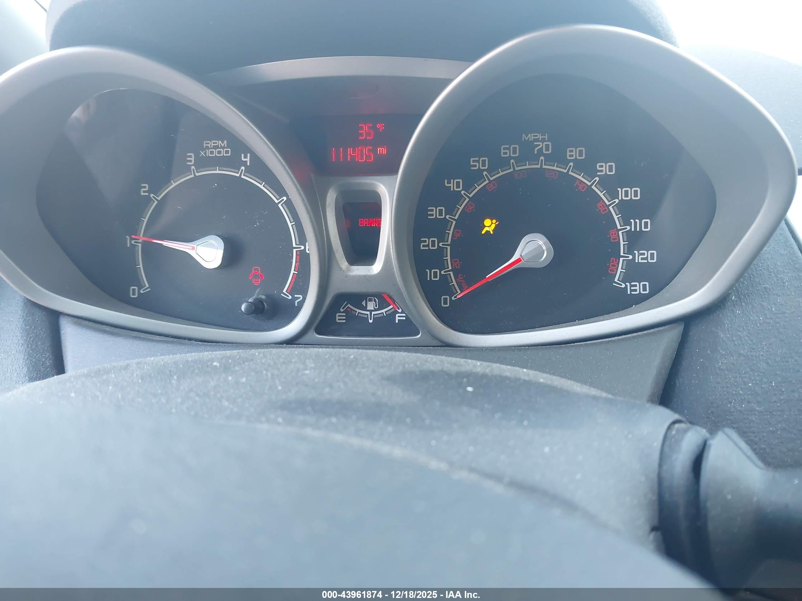 FORD FIESTA image 7